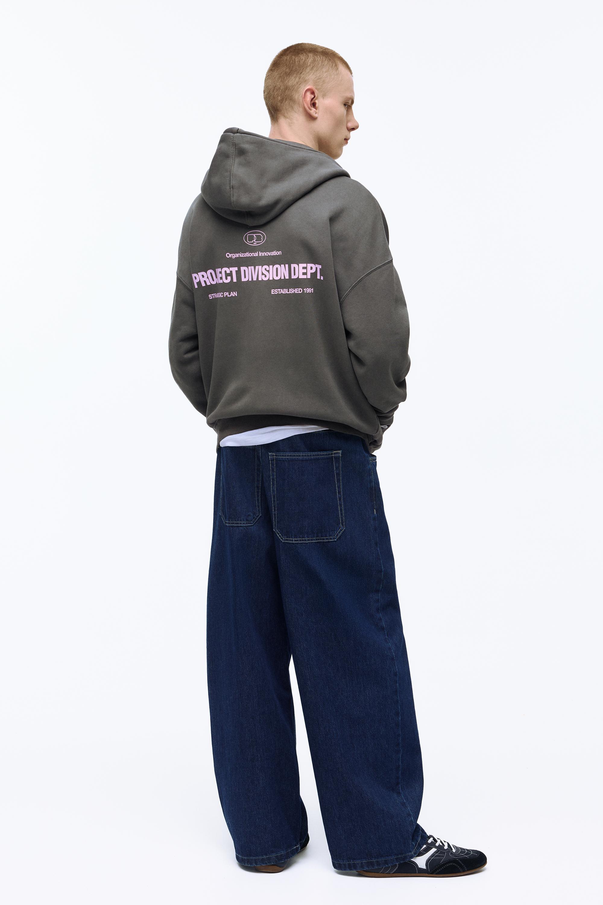 Fermuarlı kapüşonlu bol sweatshirt - Görsel 9