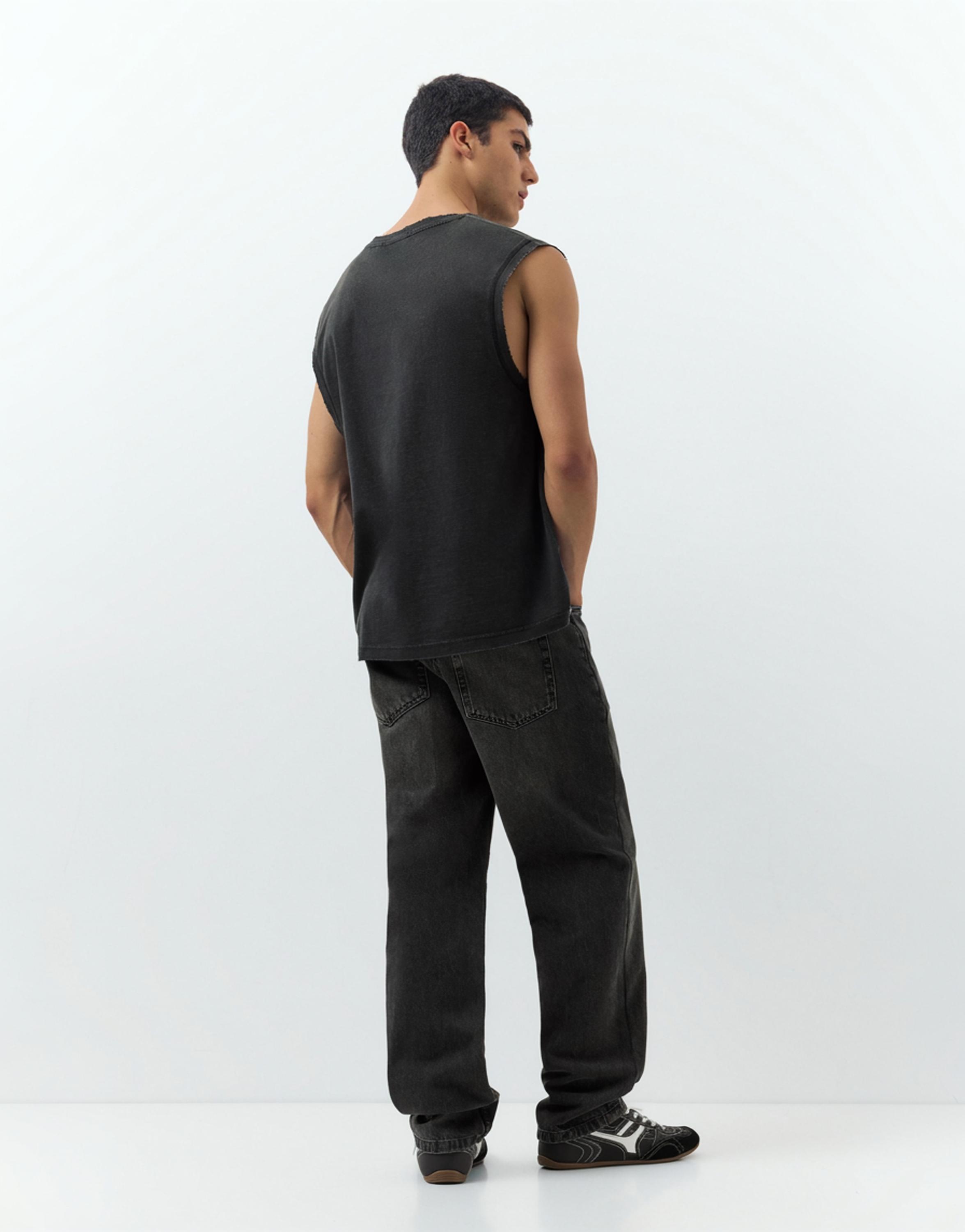 Straight-leg jeans — Black