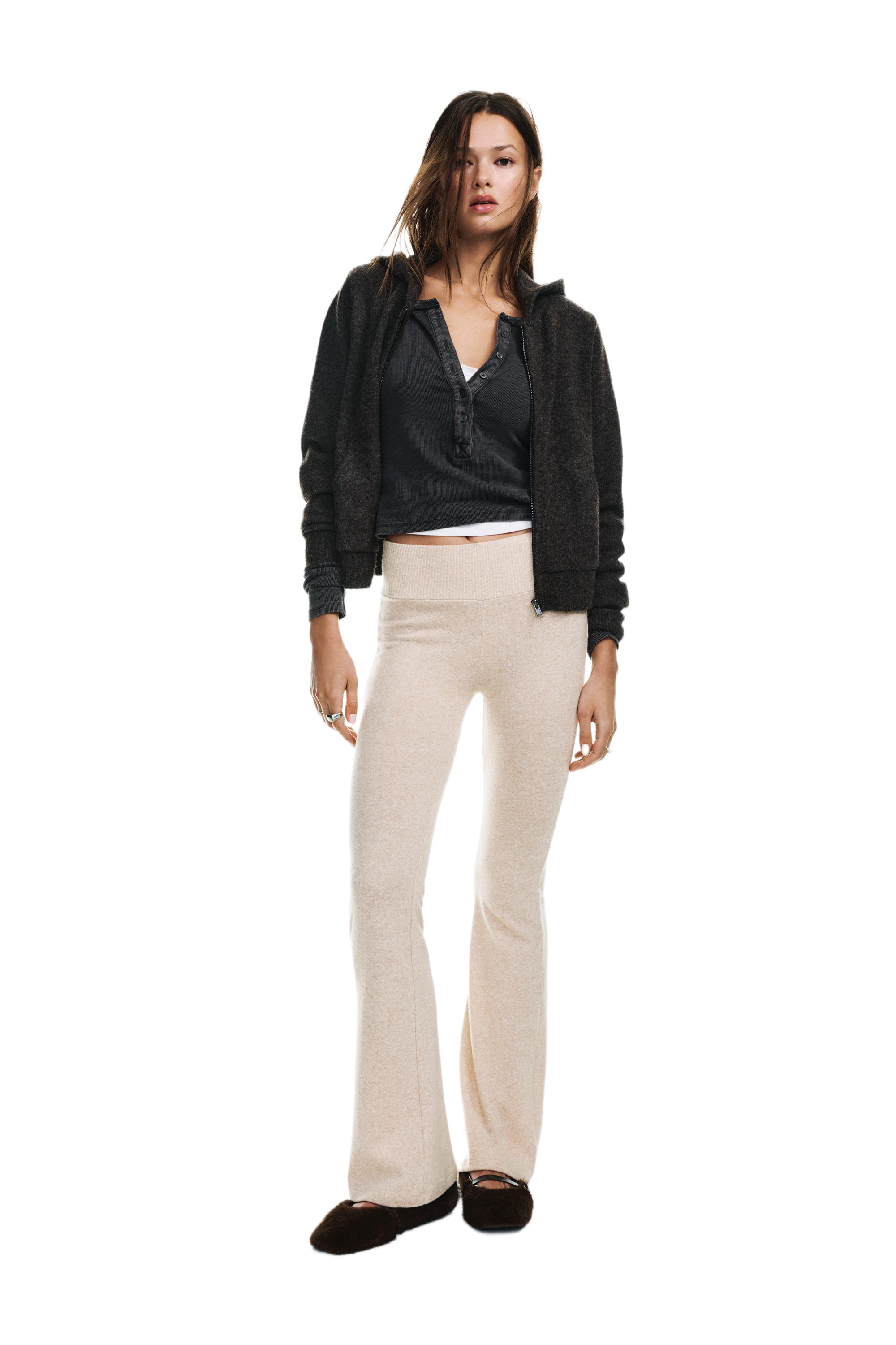 Soft touch flared trousers — Ecru