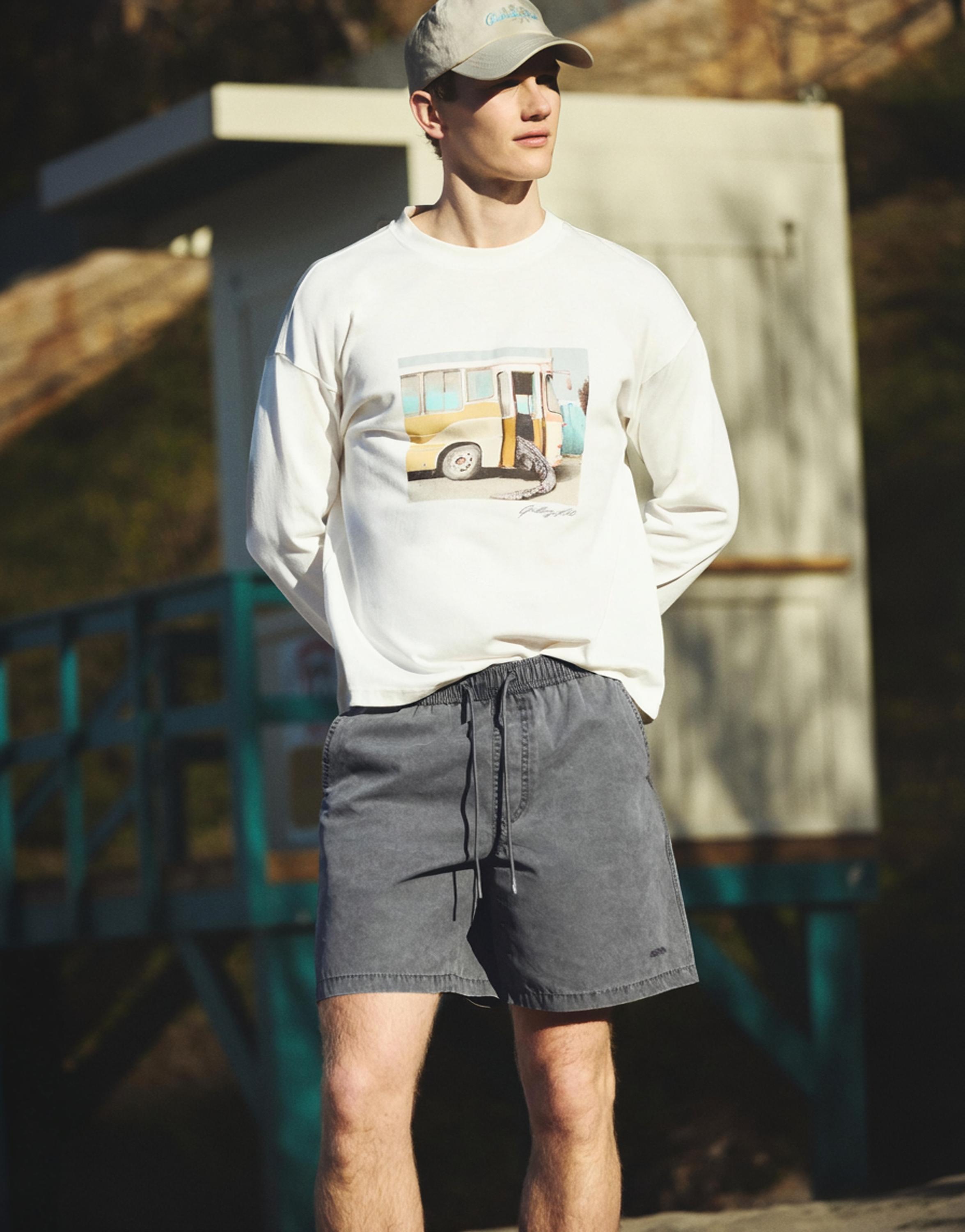 STWD board shorts — Black