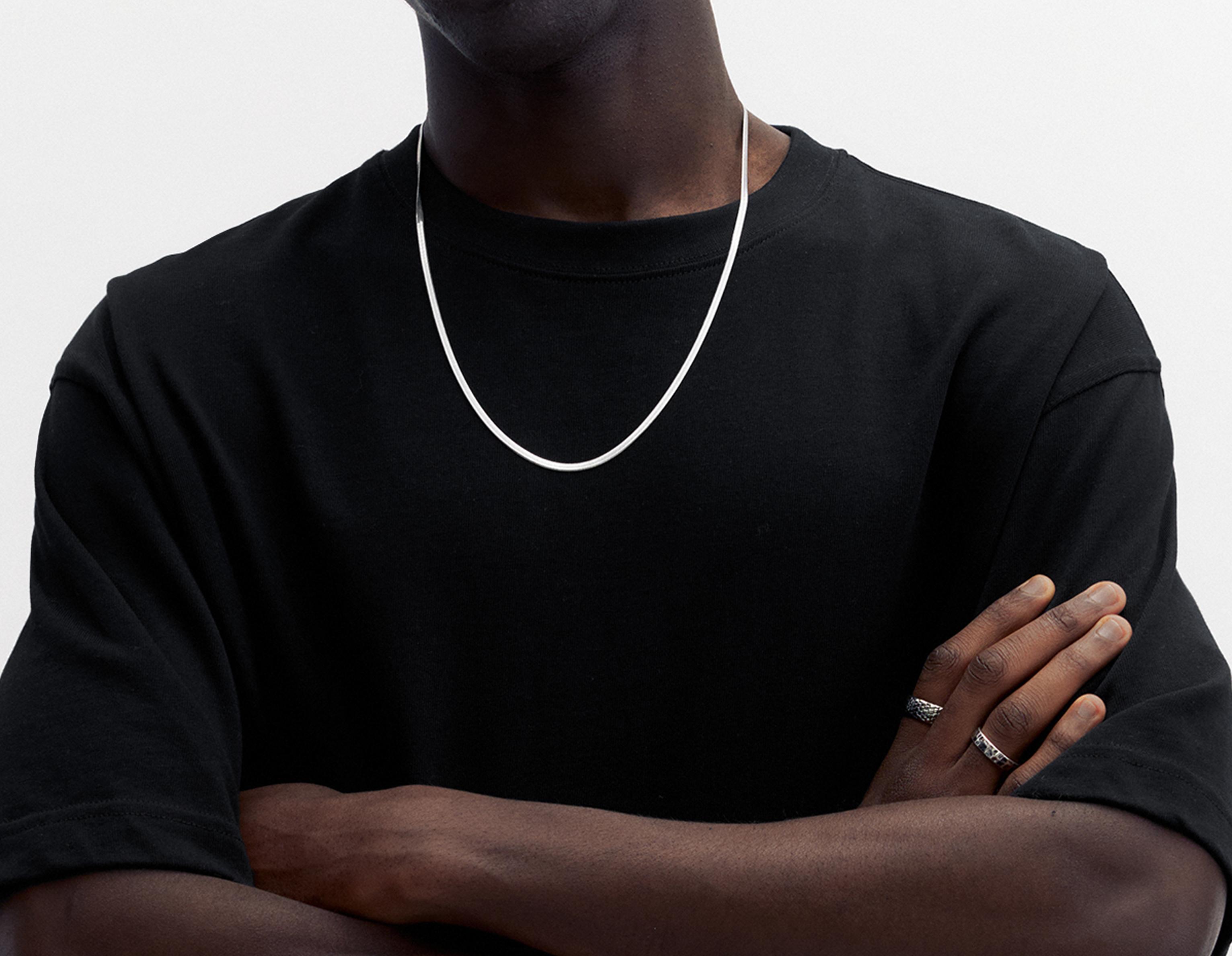 Cropped short sleeve T-shirt — Black