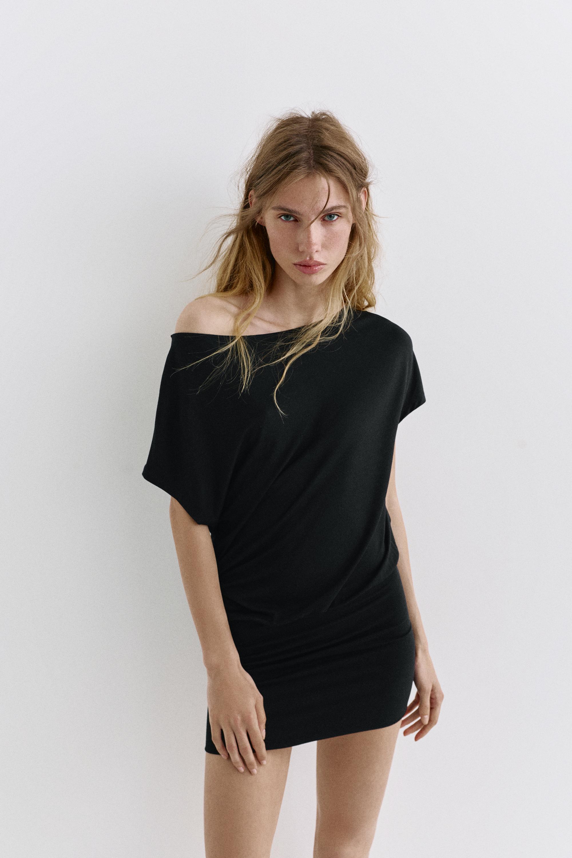 Short asymmetric dress — Black