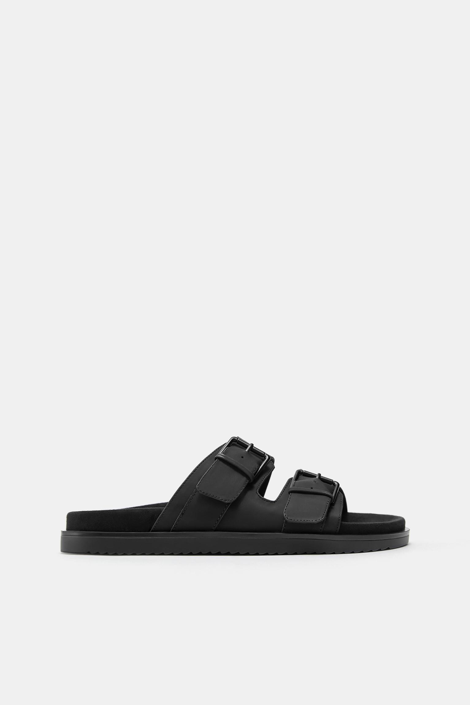 Buckled sandals — Black