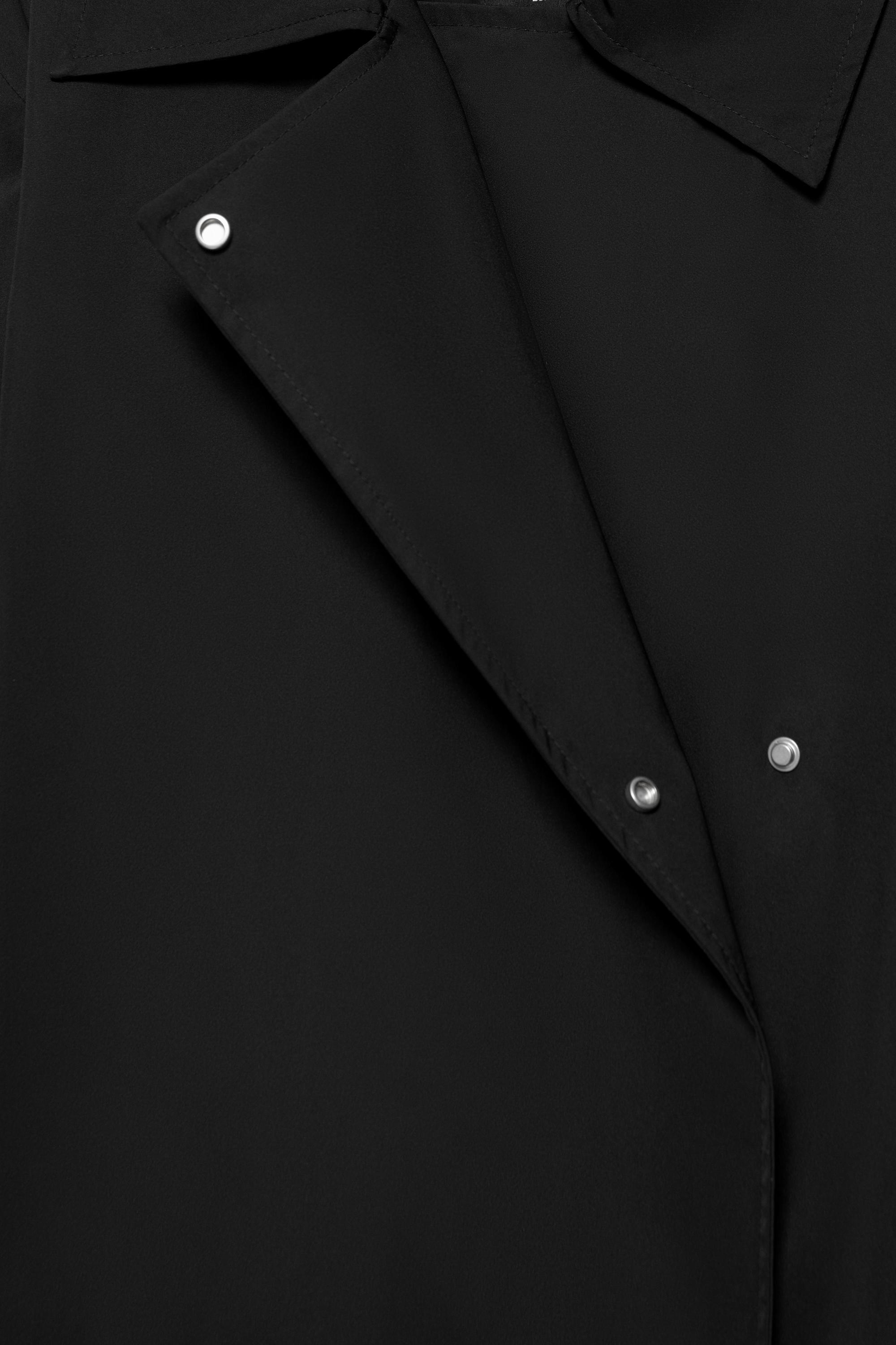 Lightweight oversize trench coat
