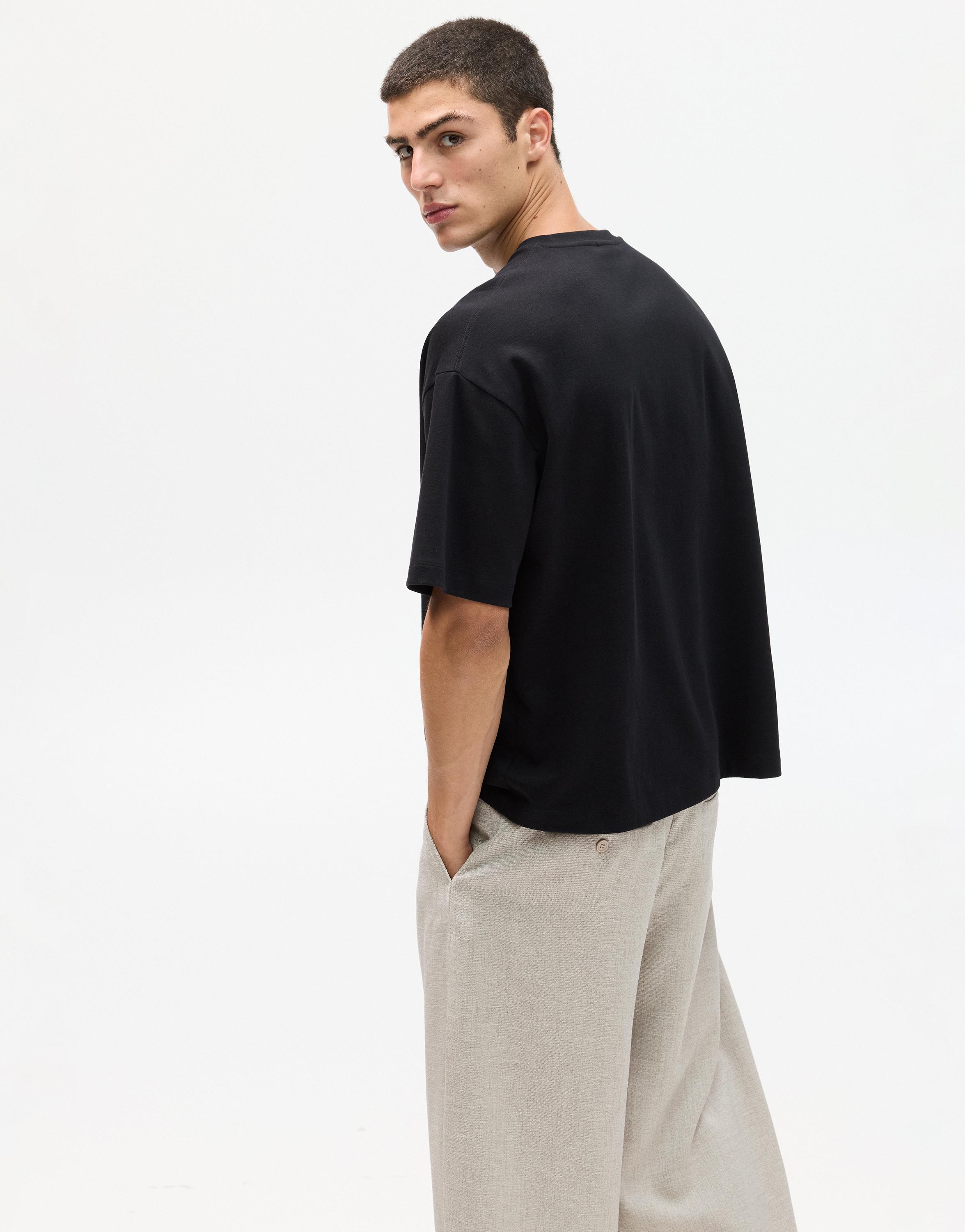 Heavy weight T-shirt — Black