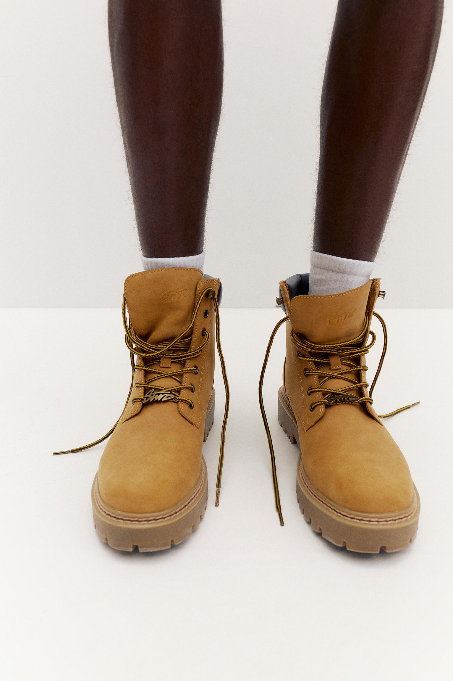 STWD lace-up boots — Mustard