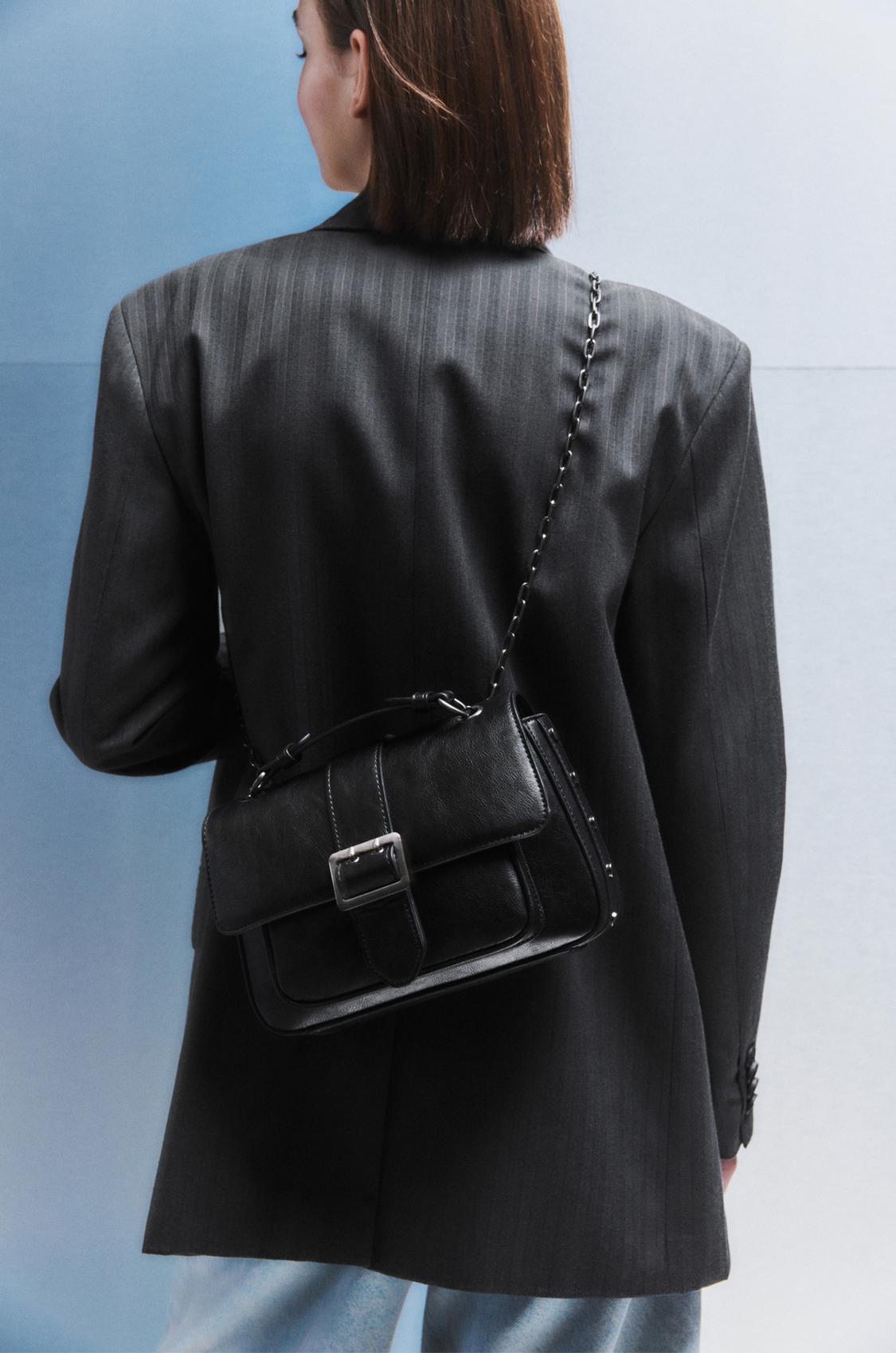 Crossbody bag with buckle - pull&bear