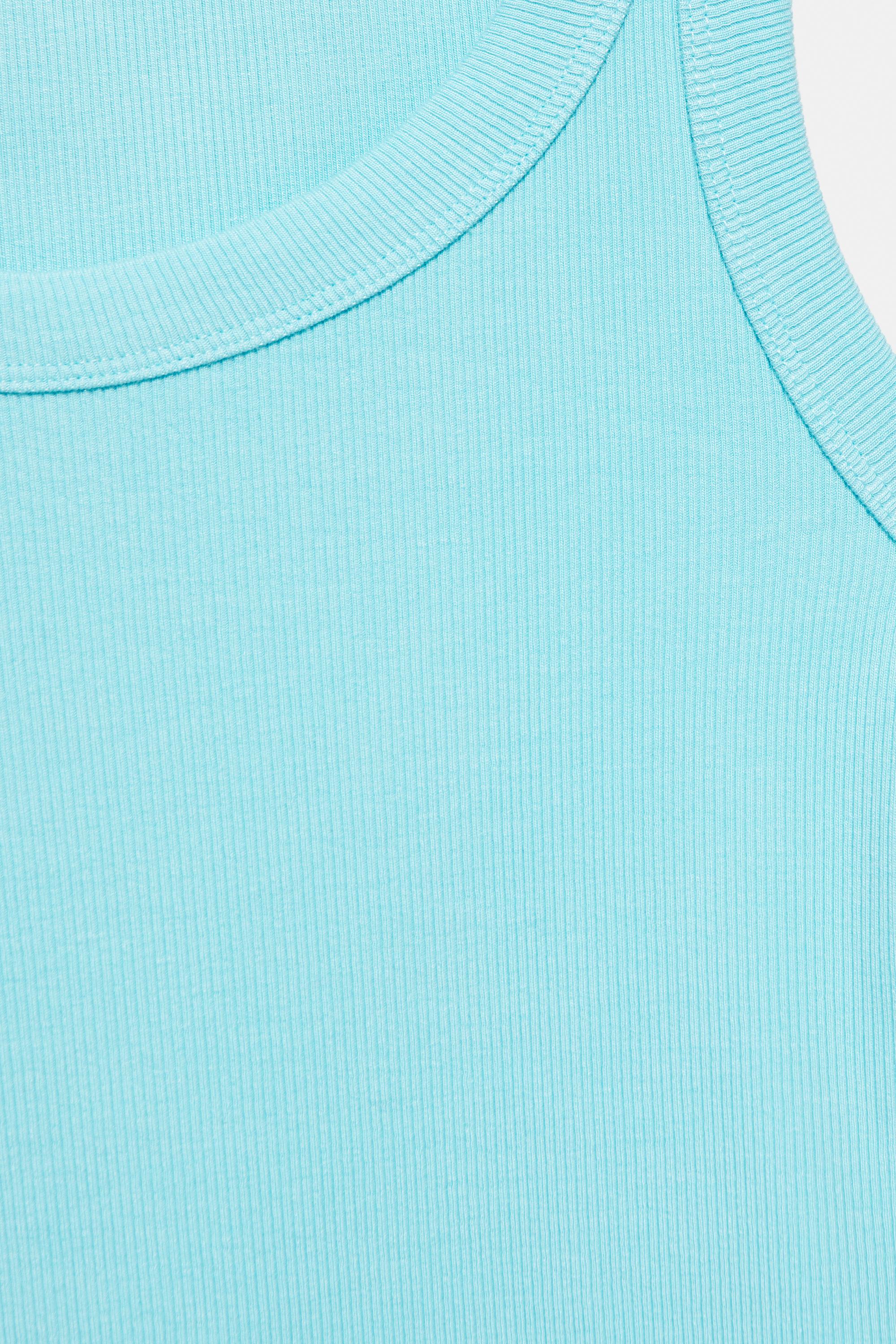 Basic tank top — Pale blue