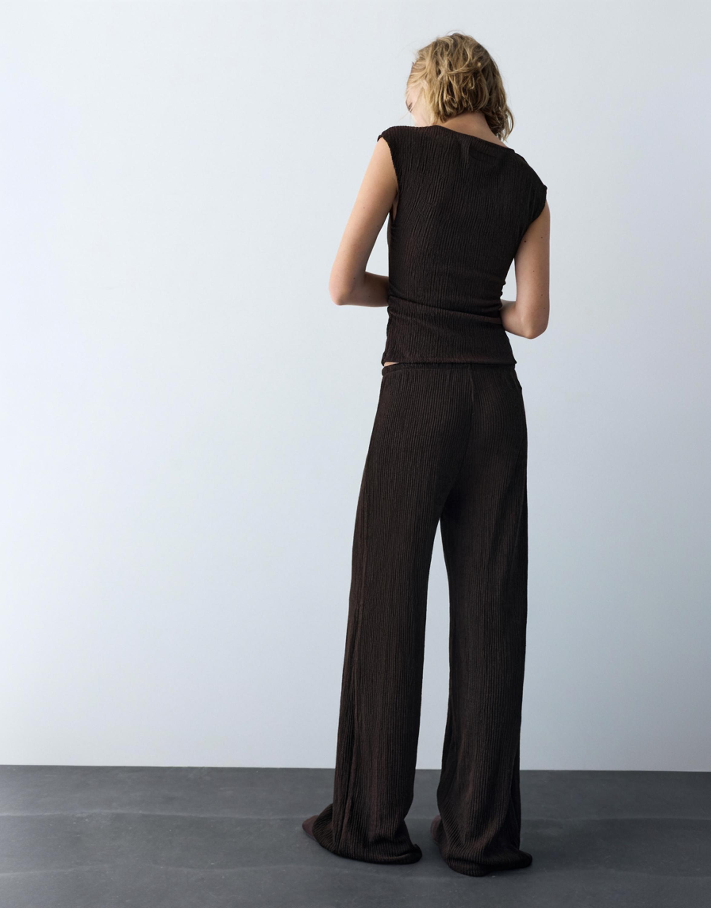 Crepe top — Brown