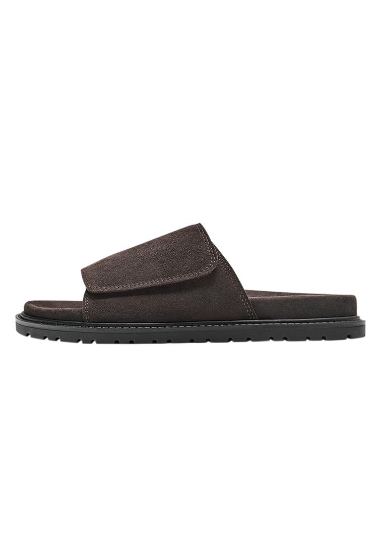 Flat leather sandals — Brown
