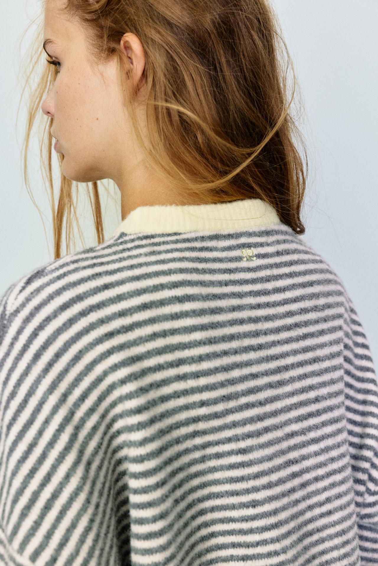 Striped jumper with contrast neck — Grey