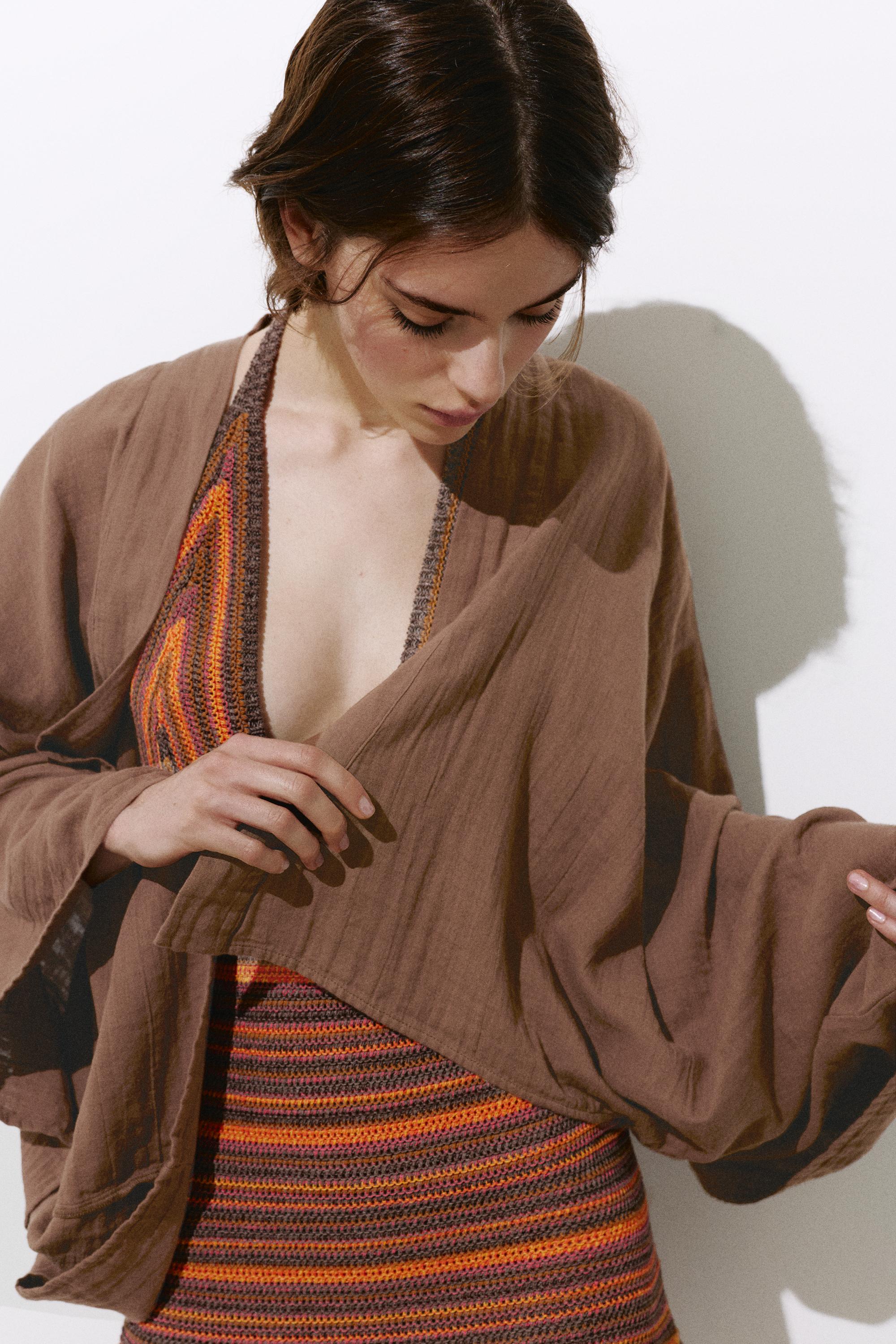 Short chiffon kimono — Brown