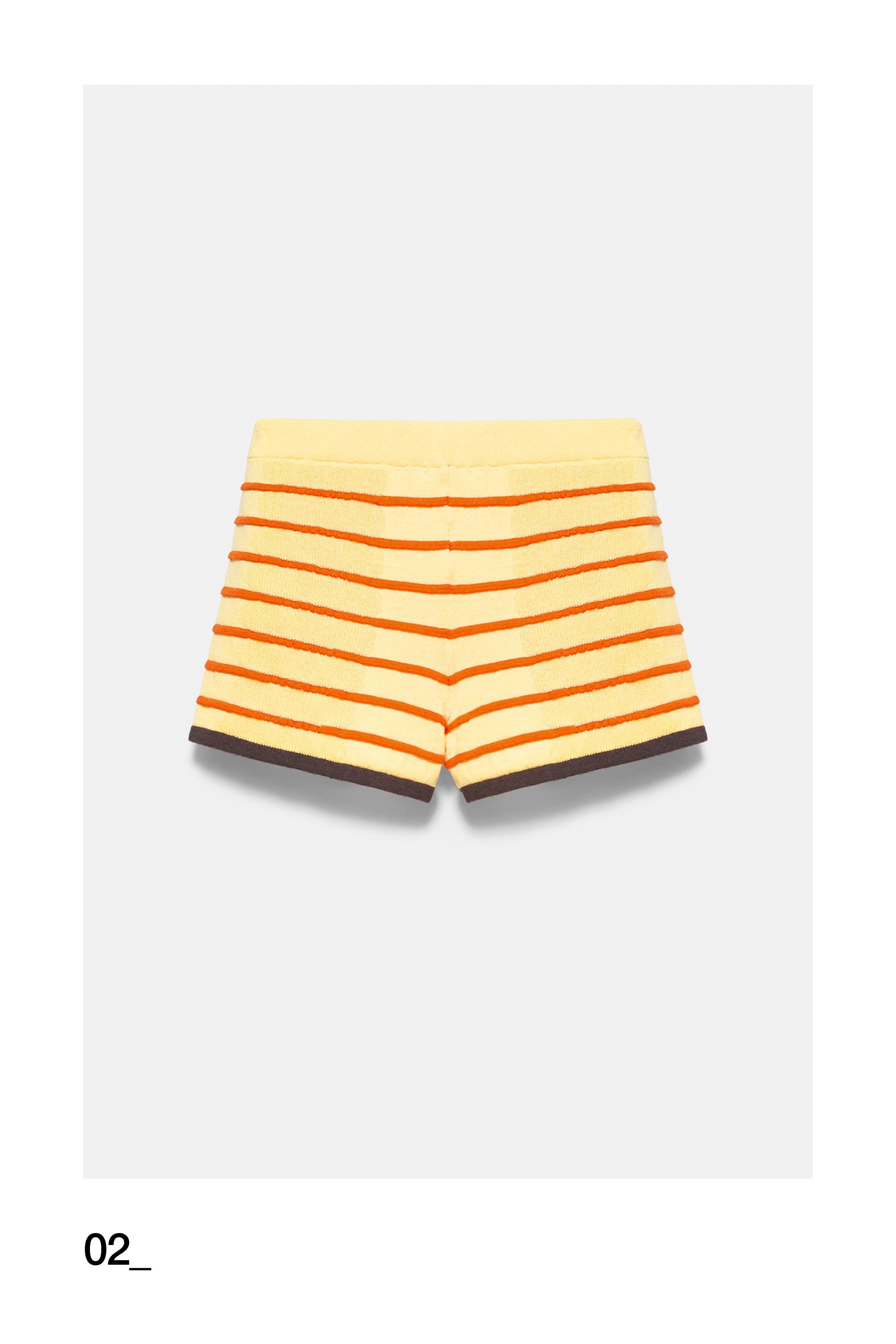 Striped knit shorts — Yellow
