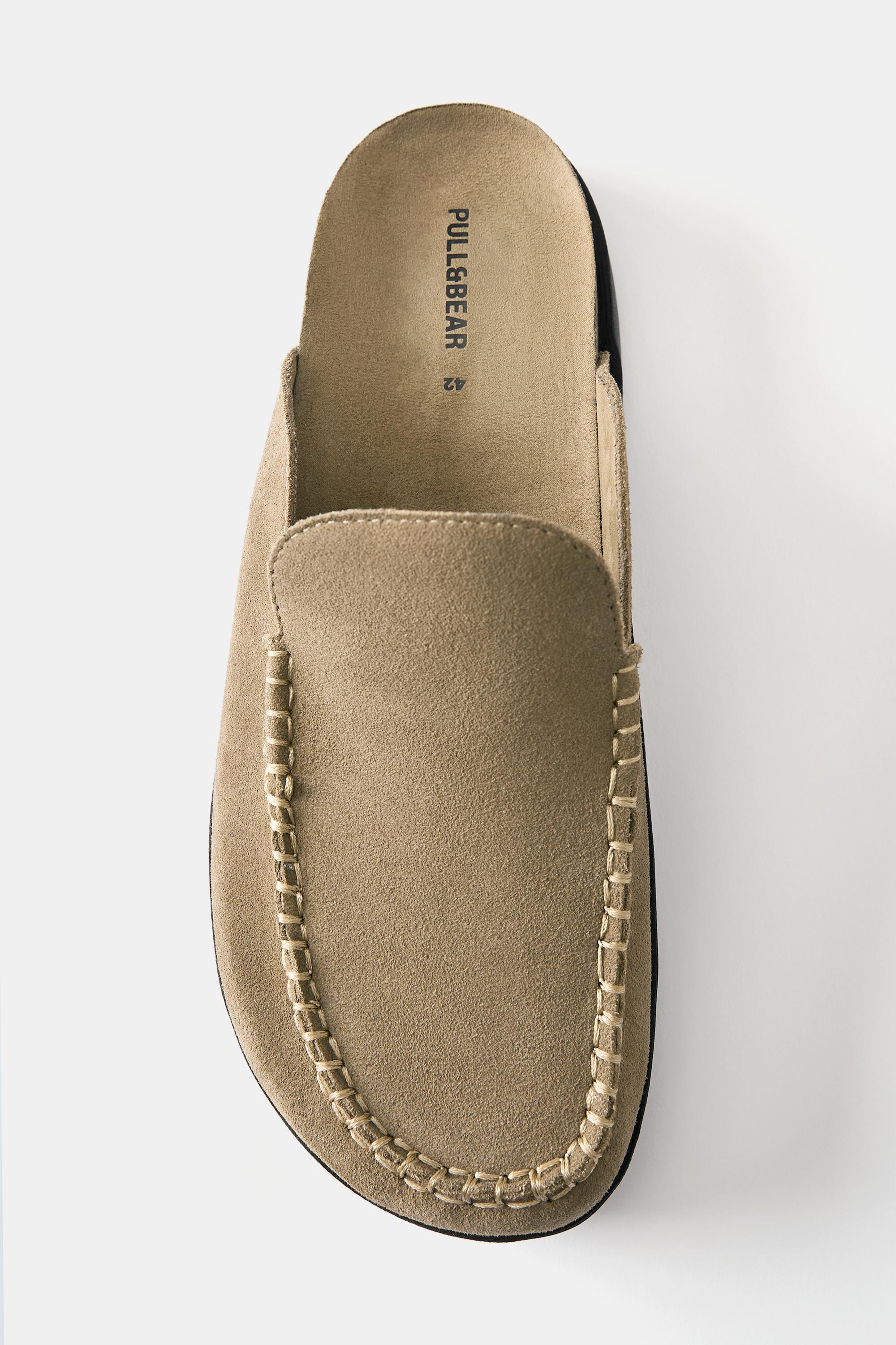 Leather clogs — Brown