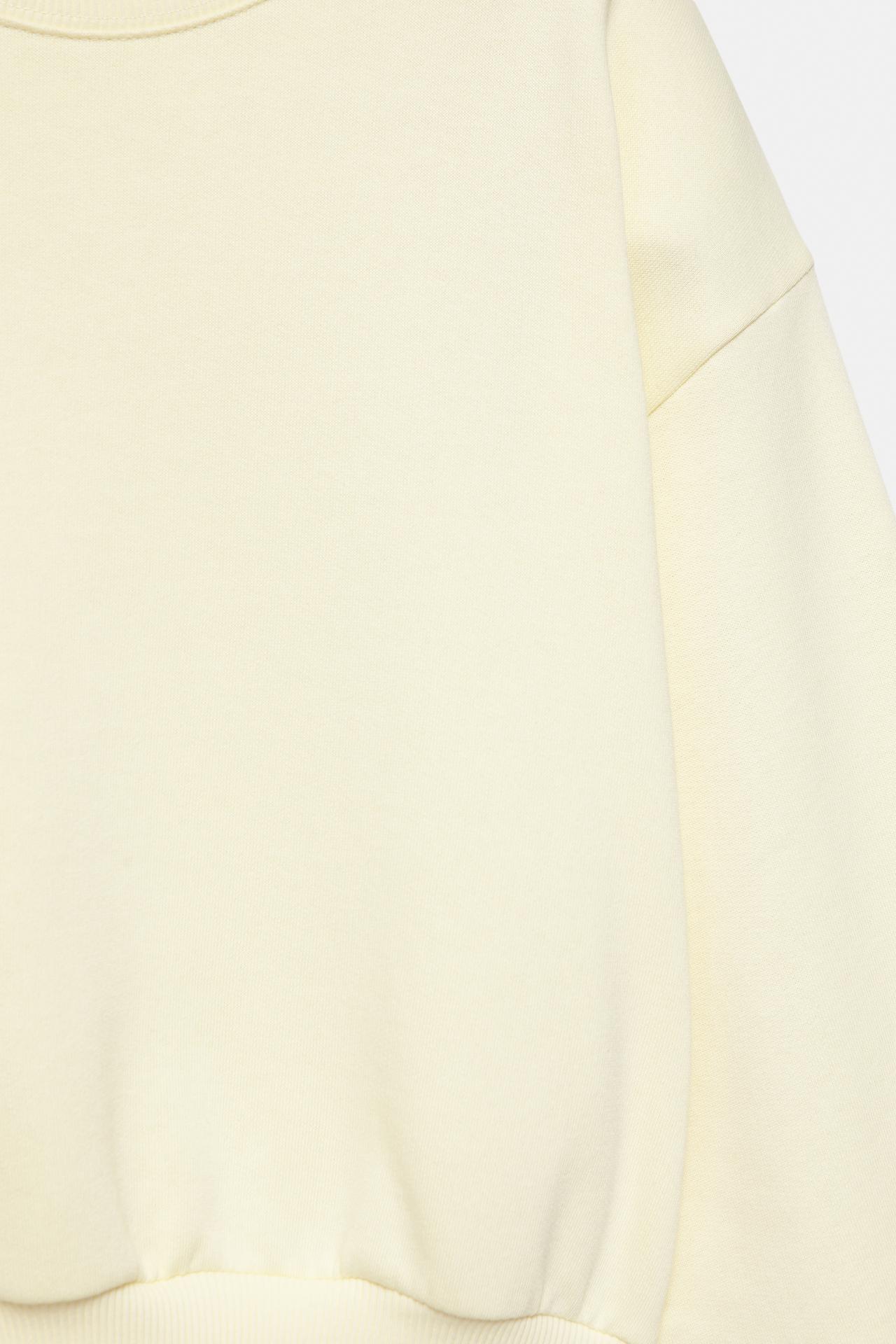 Round neck sweatshirt — Pale yellow