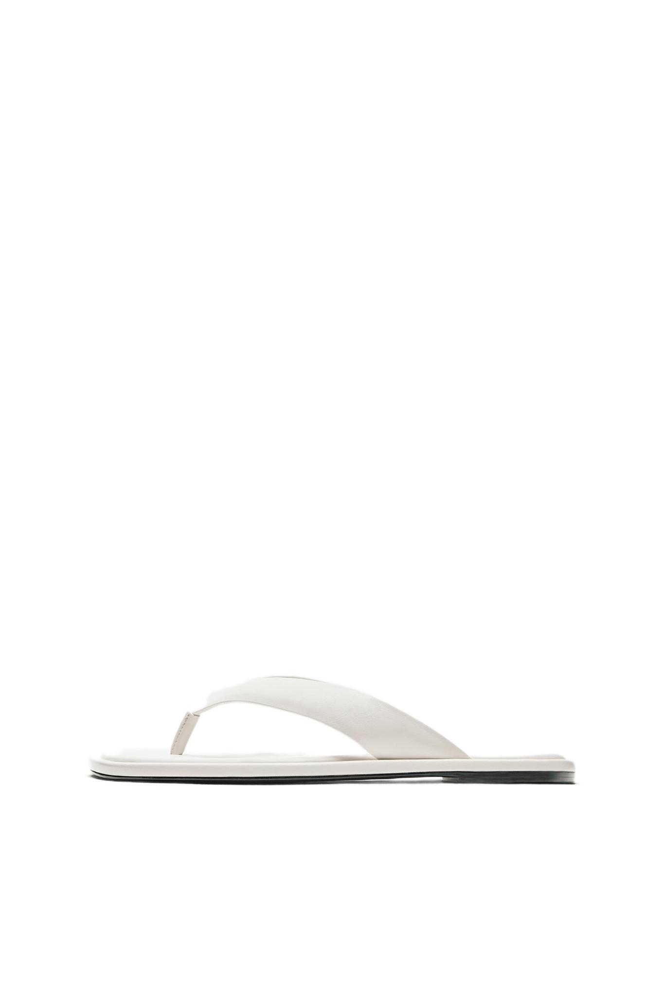 Flat strappy sandals — Ecru
