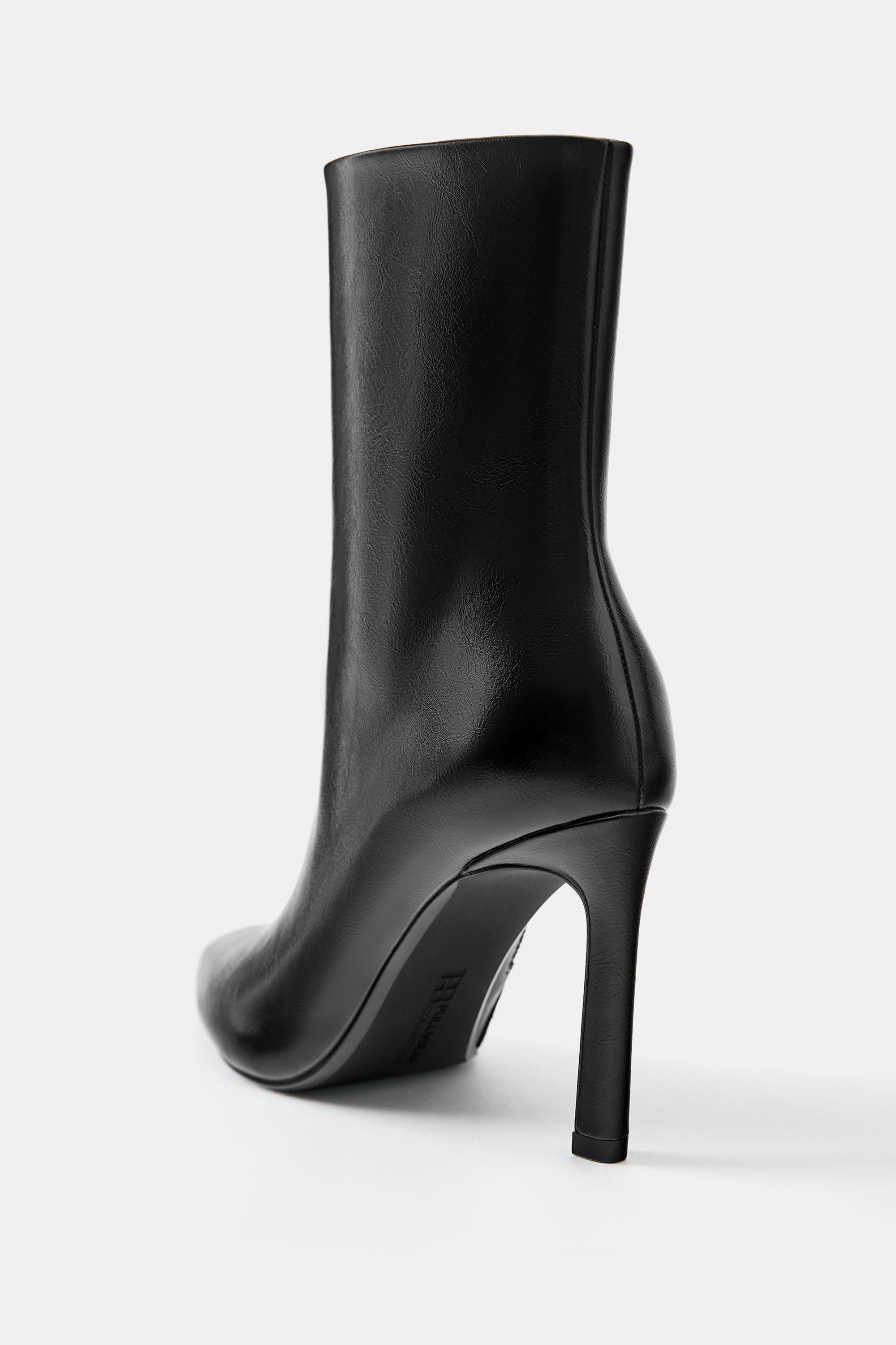 High-heel ankle boots — Black