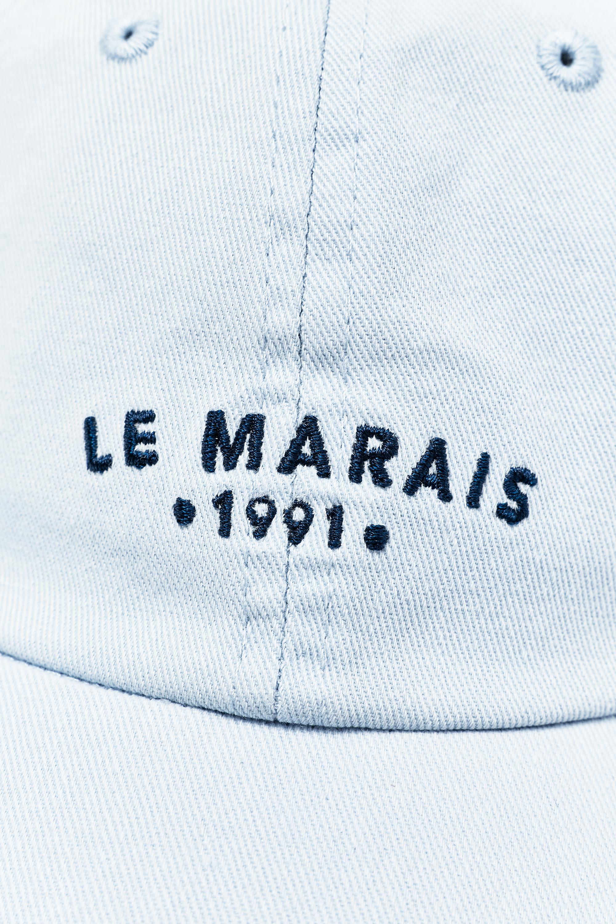 Le Marais cap — Pastel blue