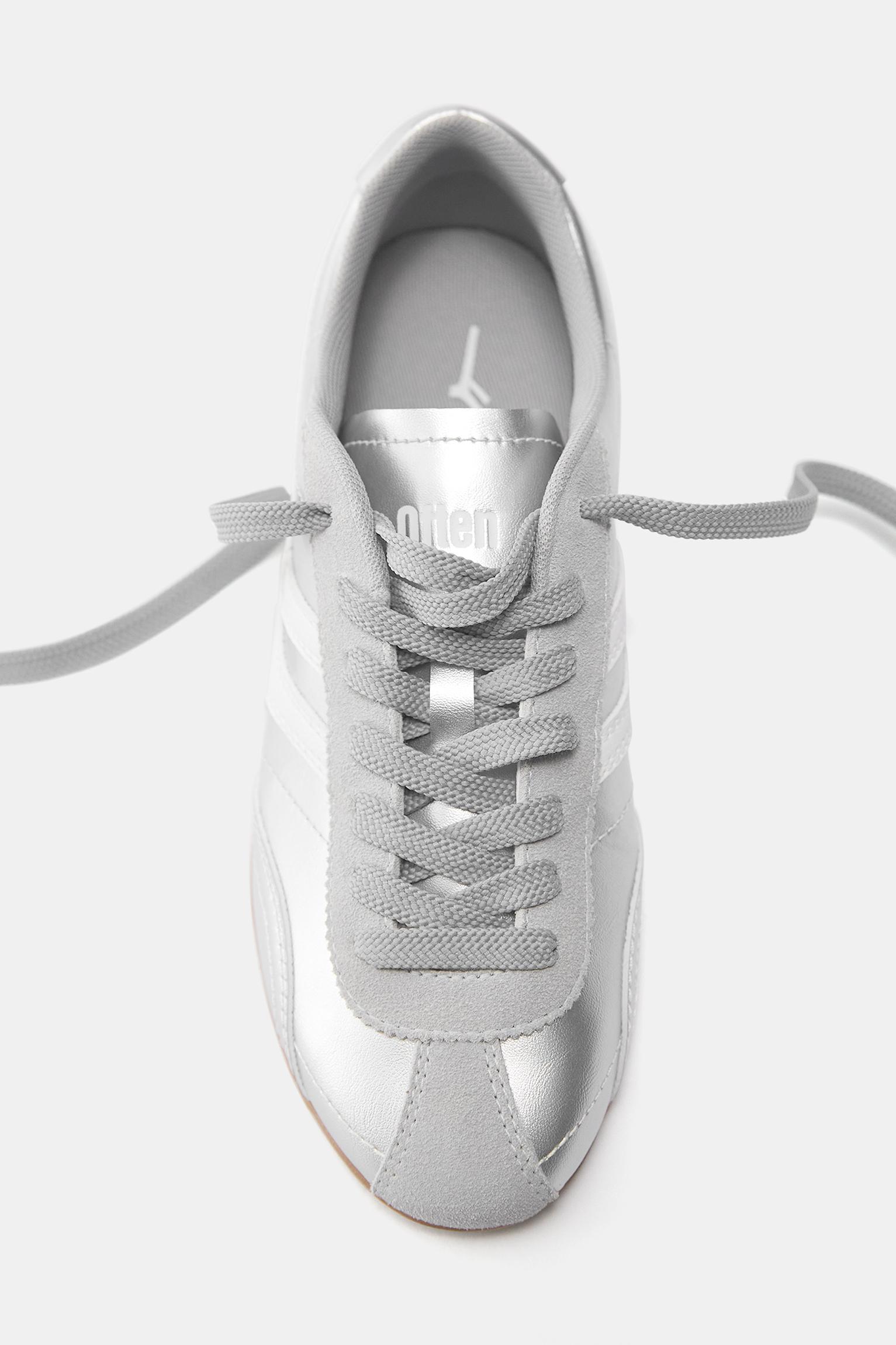 Retro metallic trainers — Silver