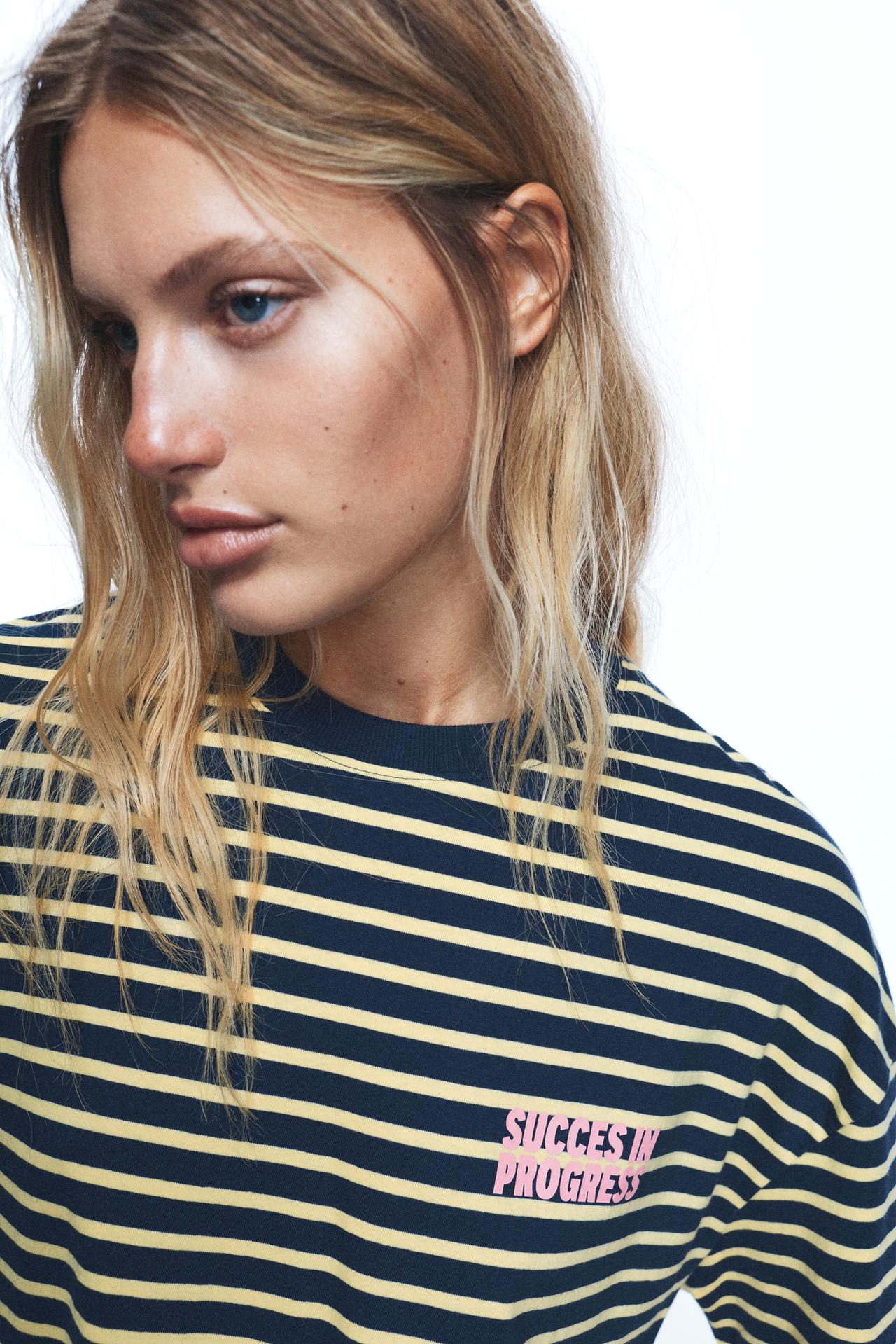 Striped text T-shirt — Navy
