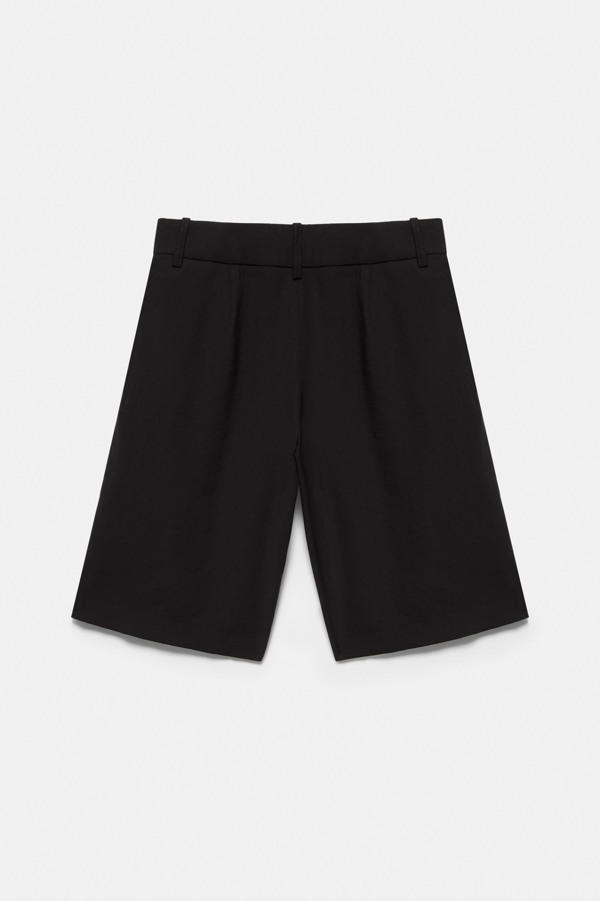 Long darted Bermuda shorts — Black