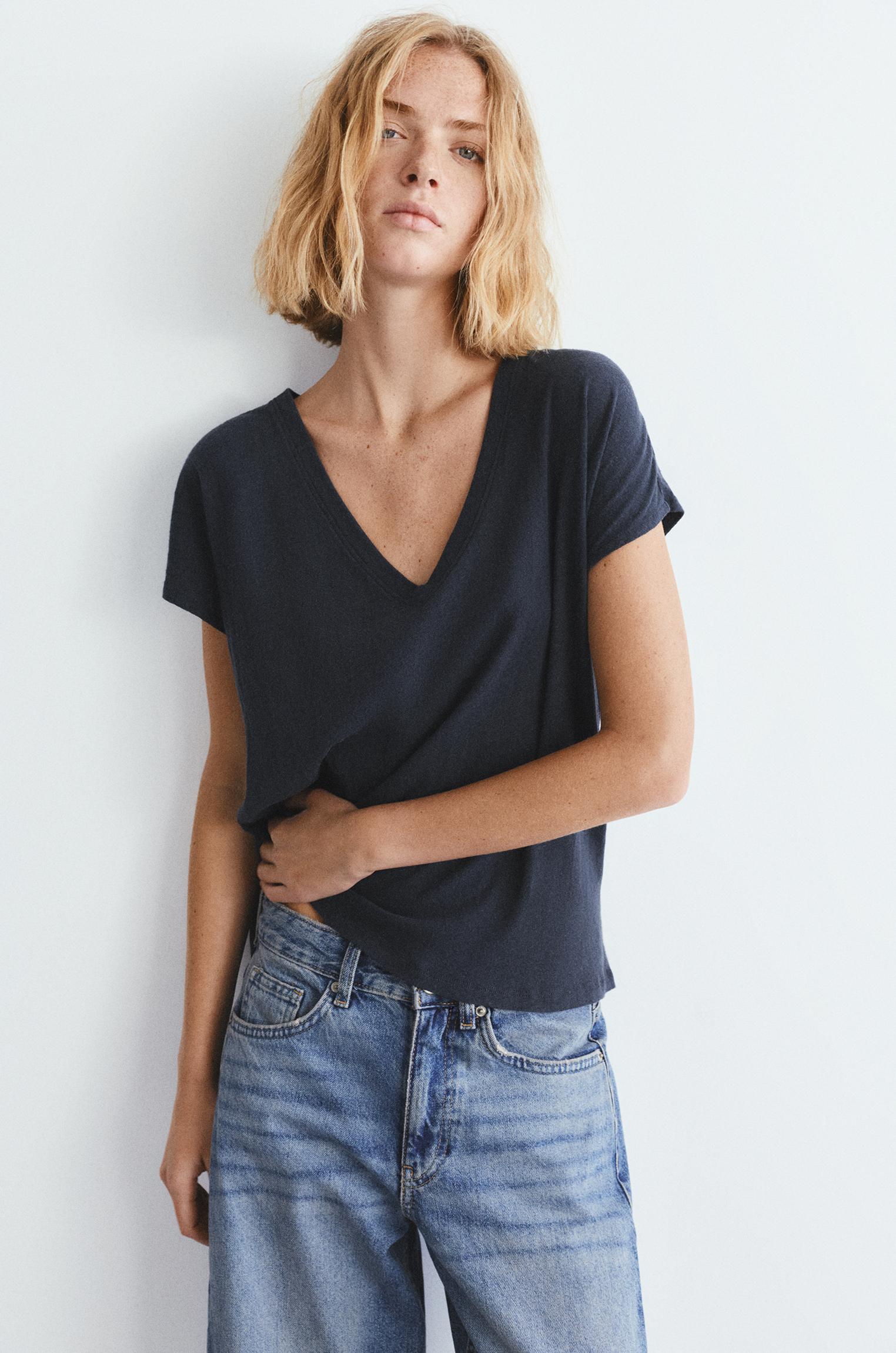V-neck linen T-shirt — Medium grey