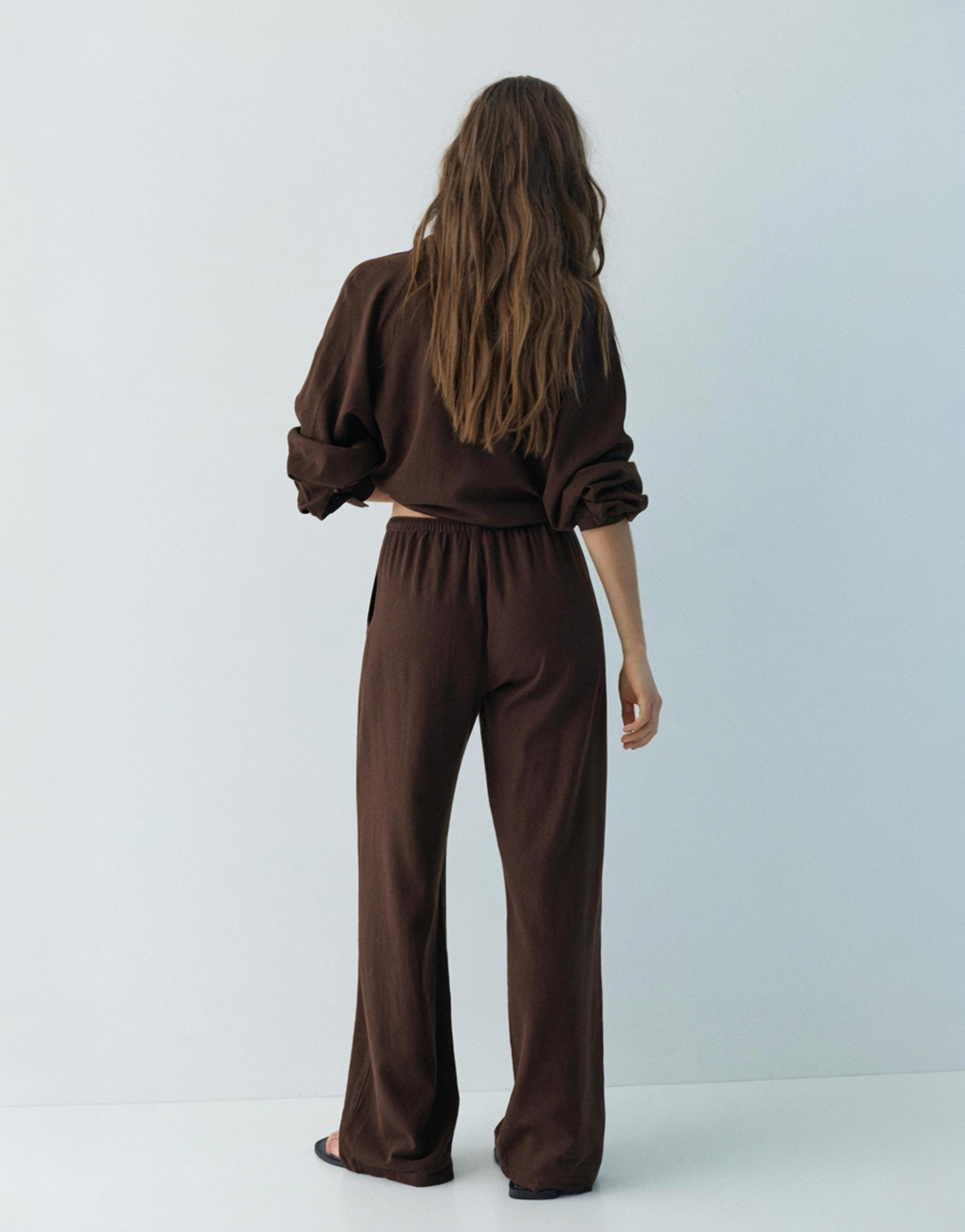 Flowy trousers with linen — Brown