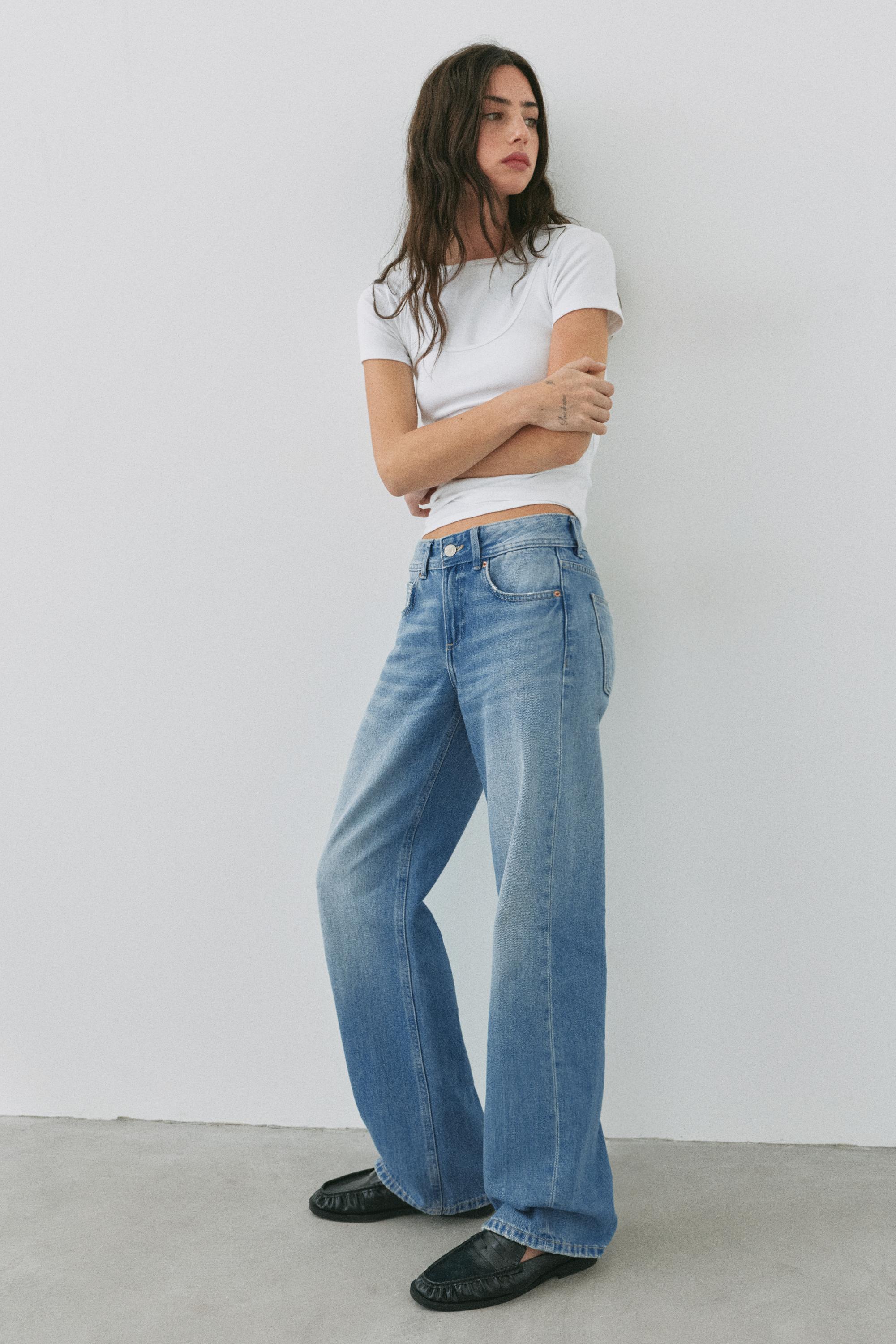 Low-rise straight-leg jeans — Indigo