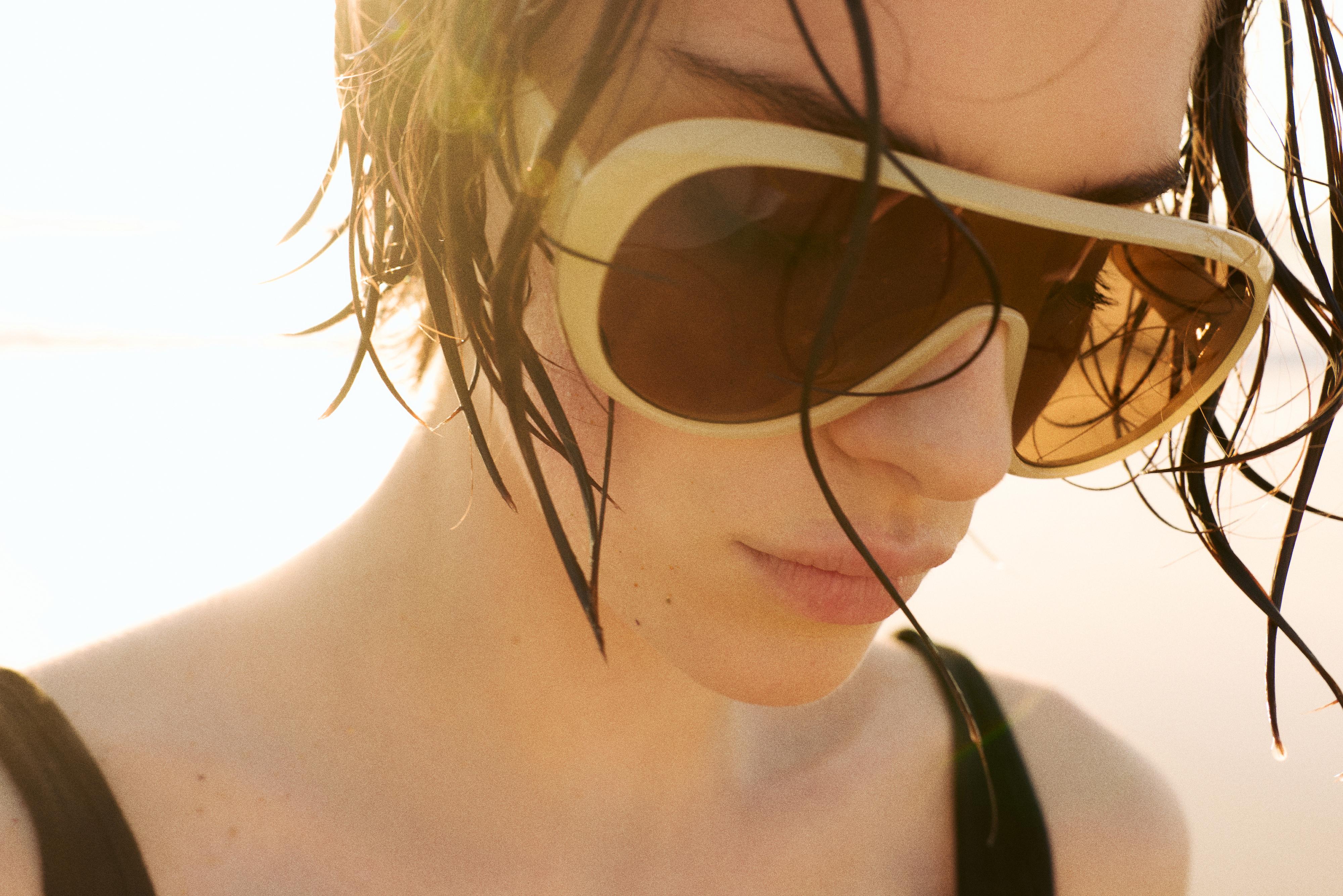Resin aviator sunglasses — Yellow