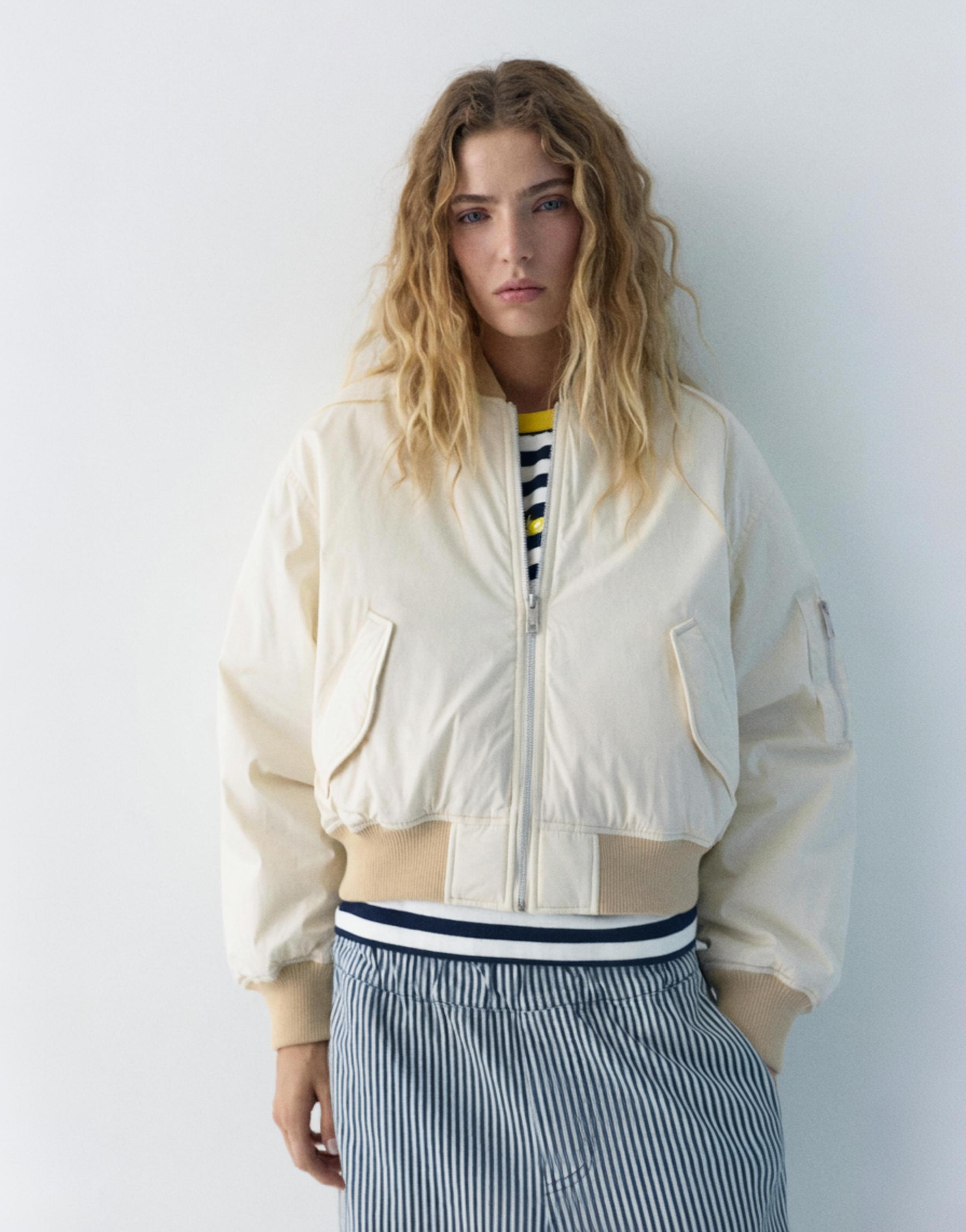 Bomber jacket — Vanilla