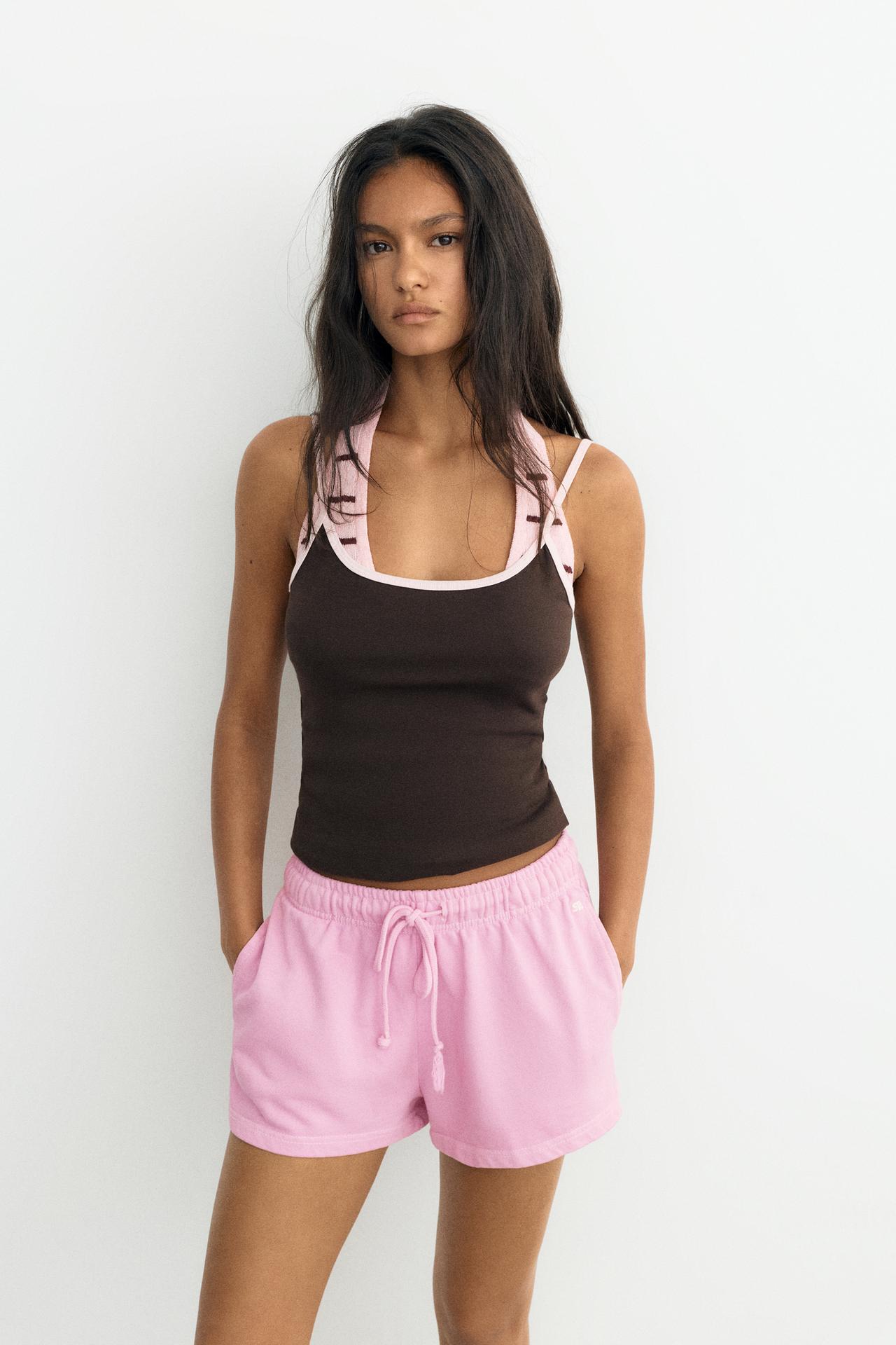Sports shorts with elastic waist — Pink