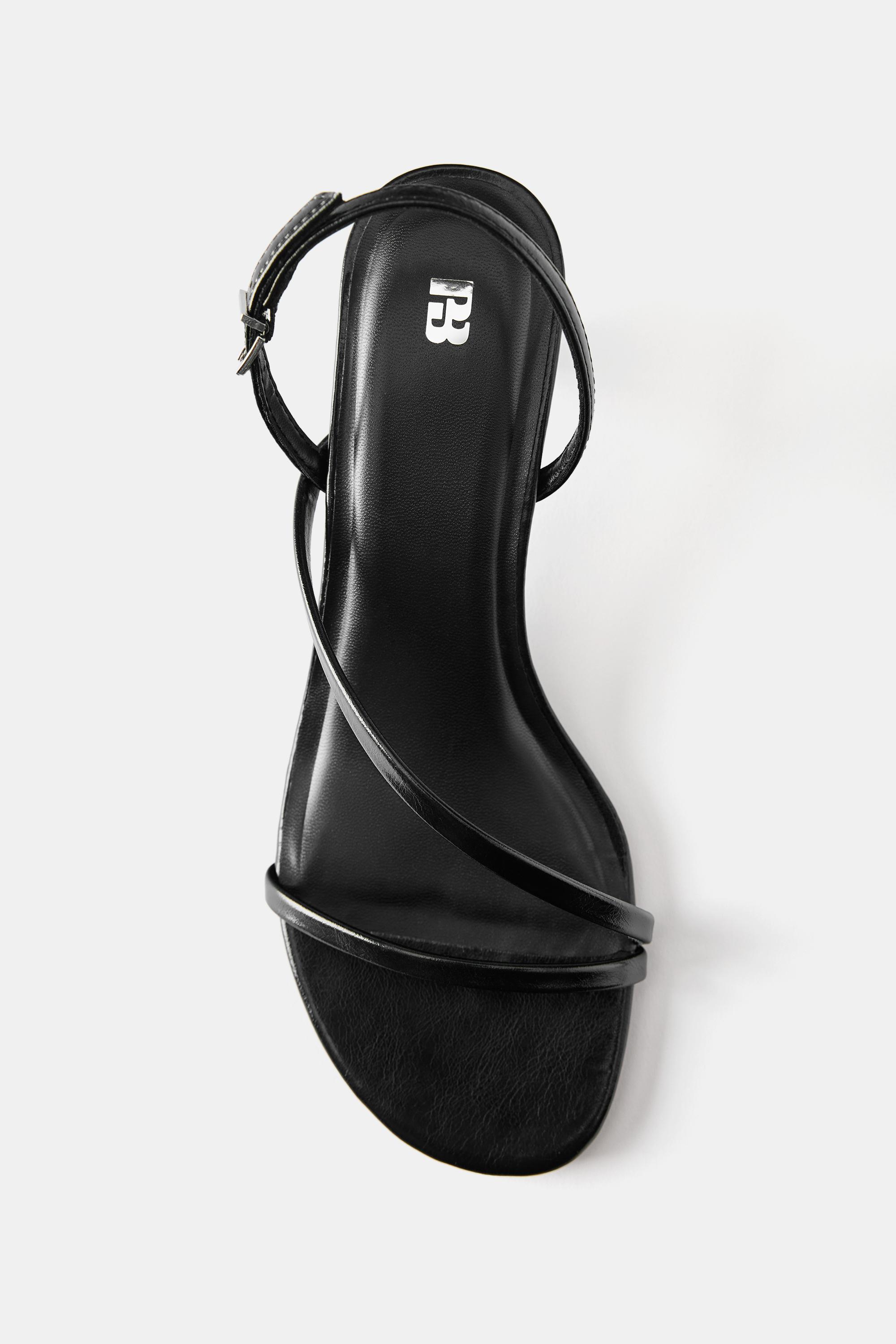 Strappy heeled sandals — Black