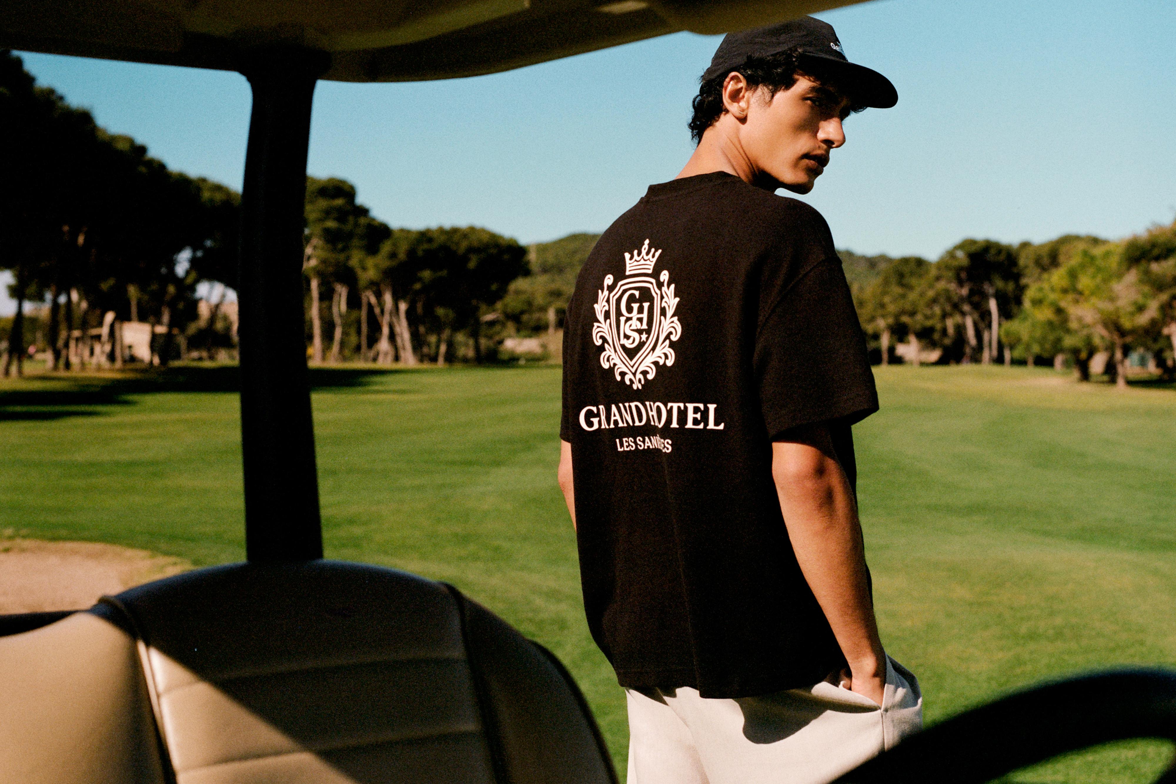Kısa kollu Grand Hotel sweatshirt - Görsel 13