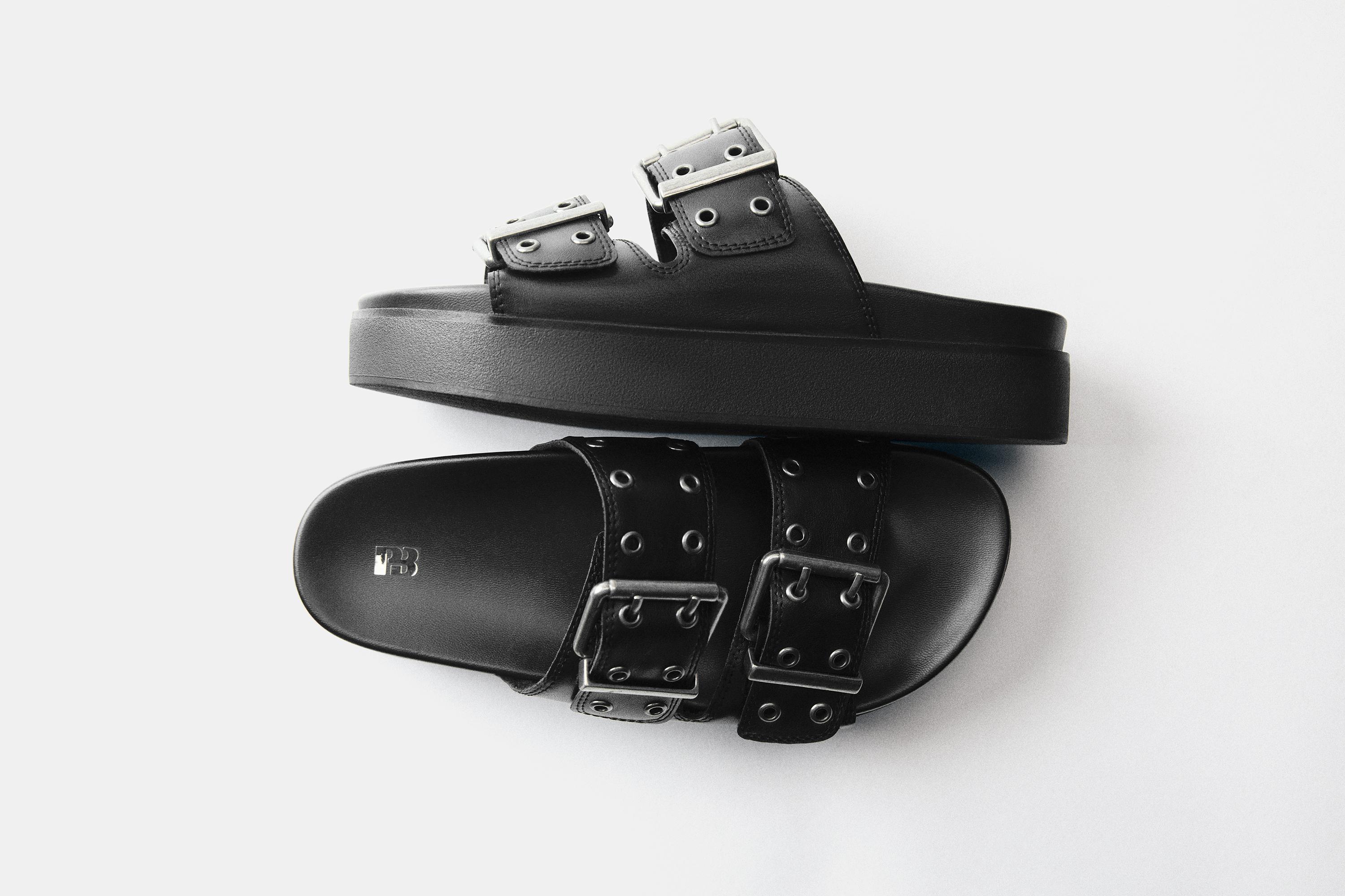 Chunky buckle sandals — Black