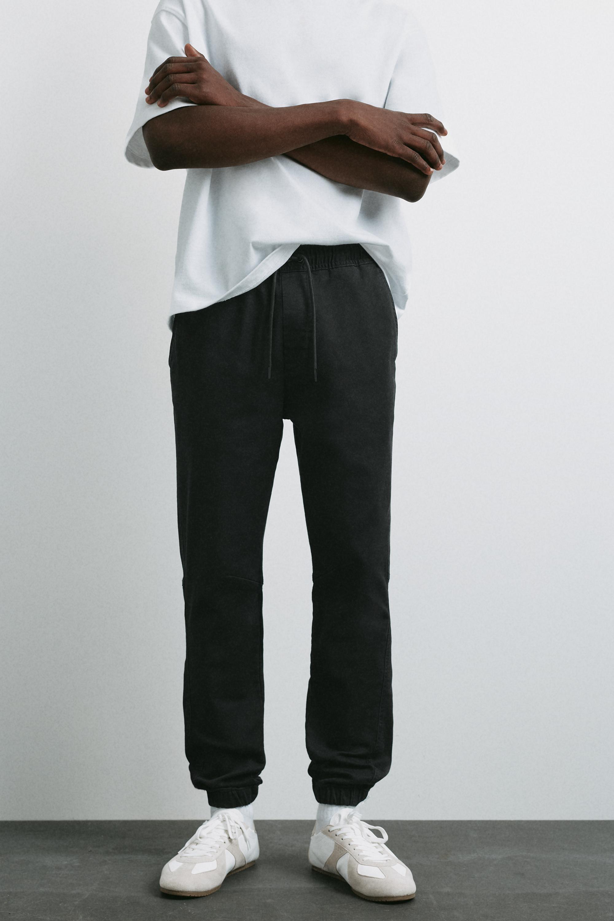 Regular fit jogging trousers — Black