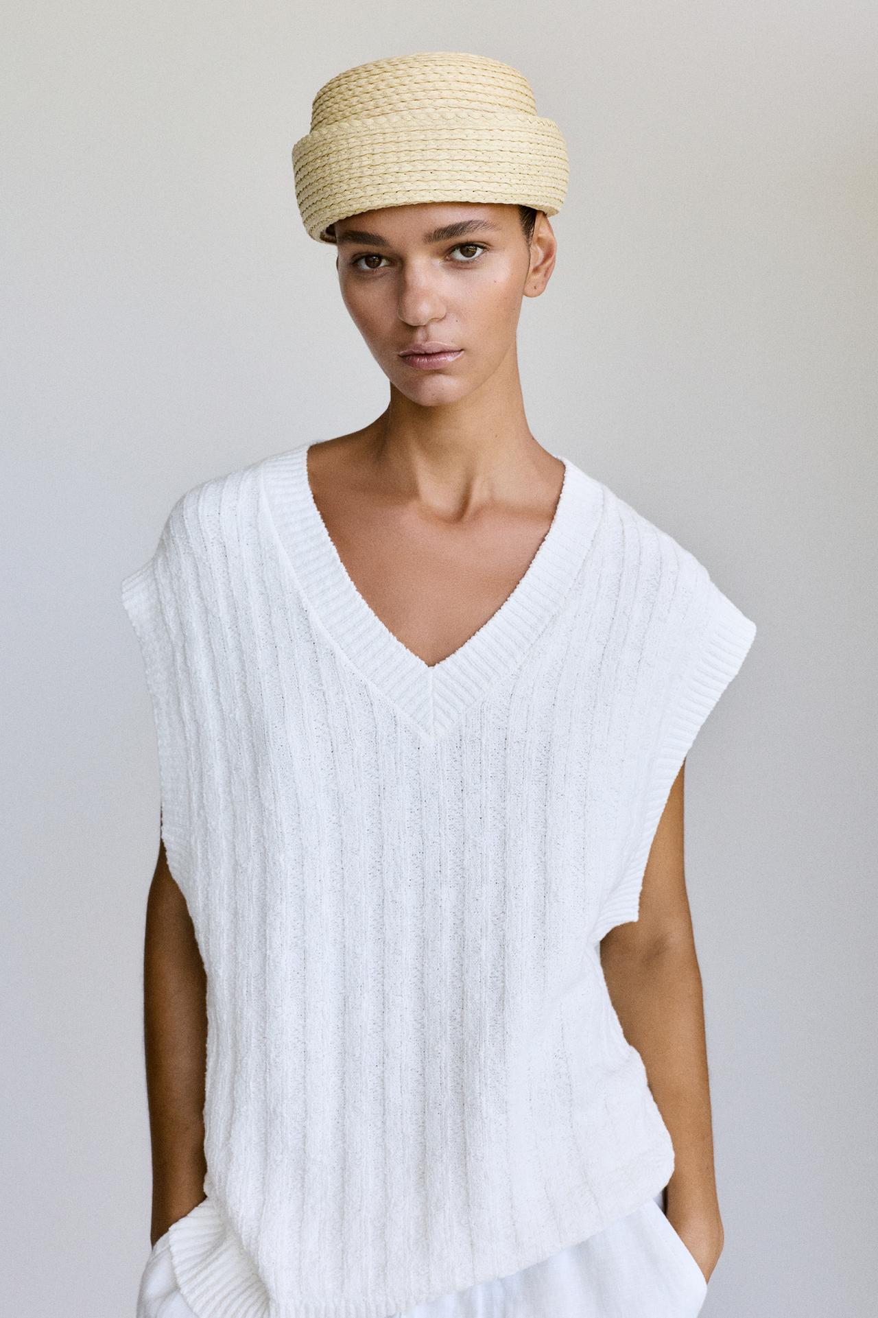 Cable knit hat — Sand marl