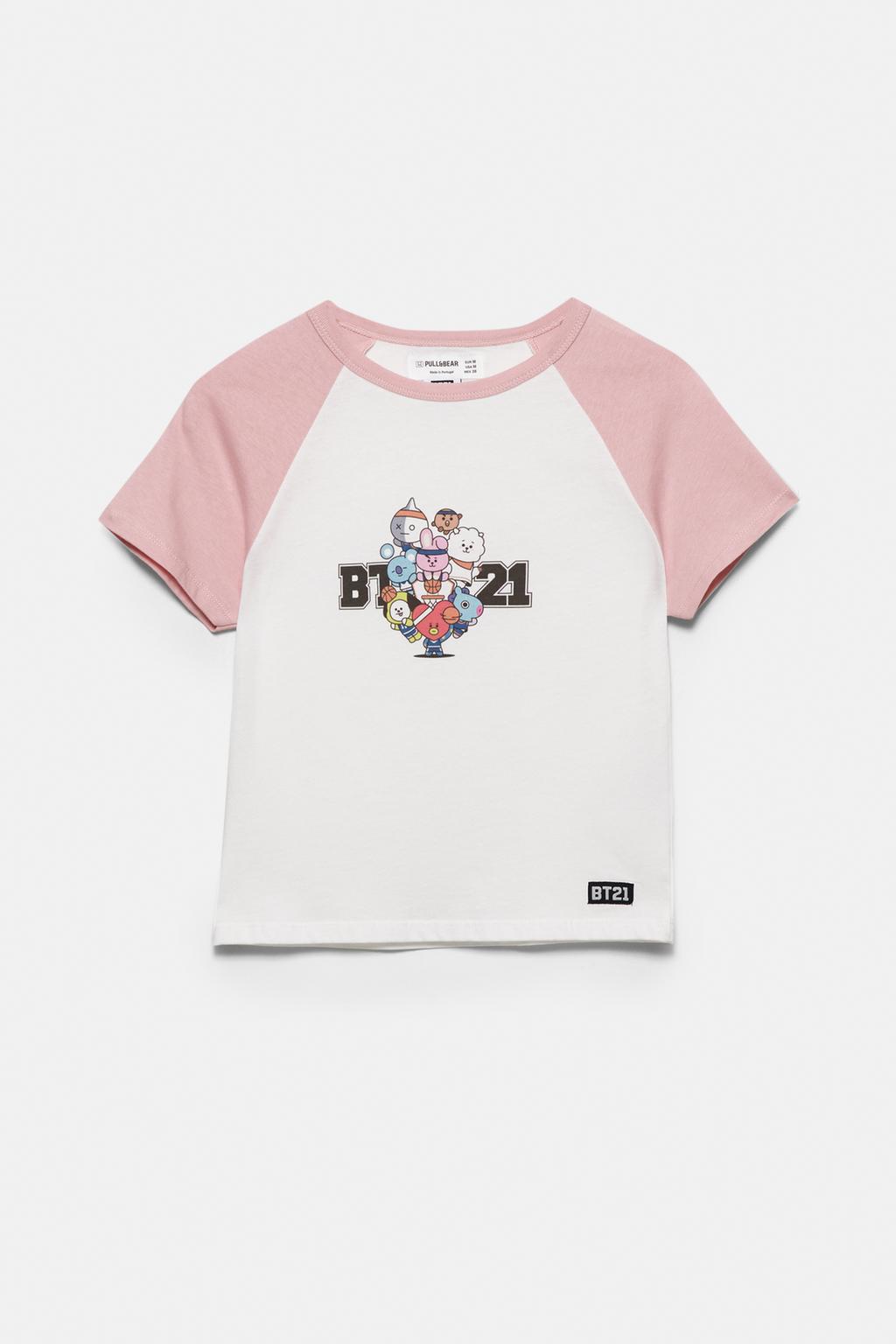 Kaus lengan raglan BT21 PULL&BEAR