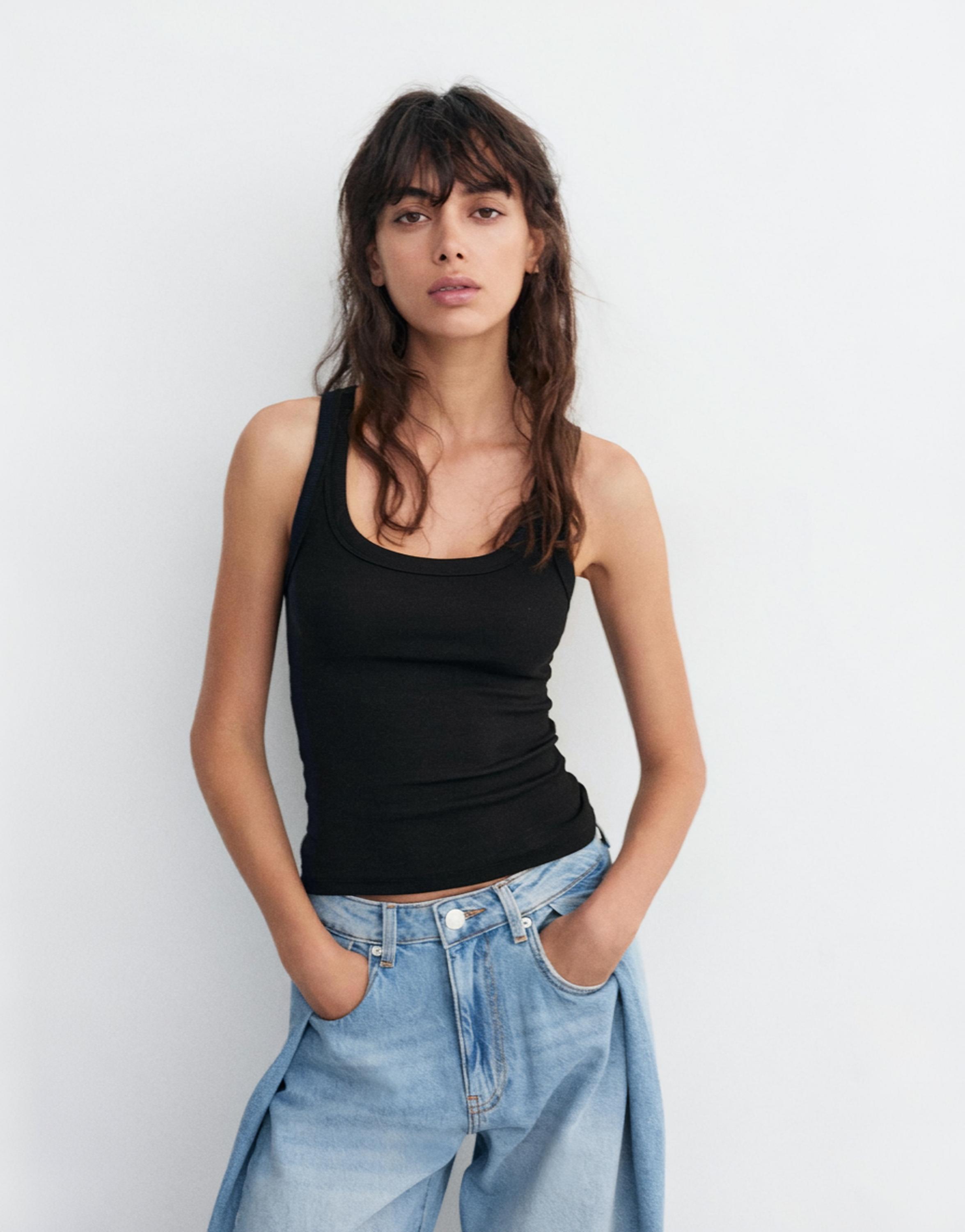 Basic tank top — Black