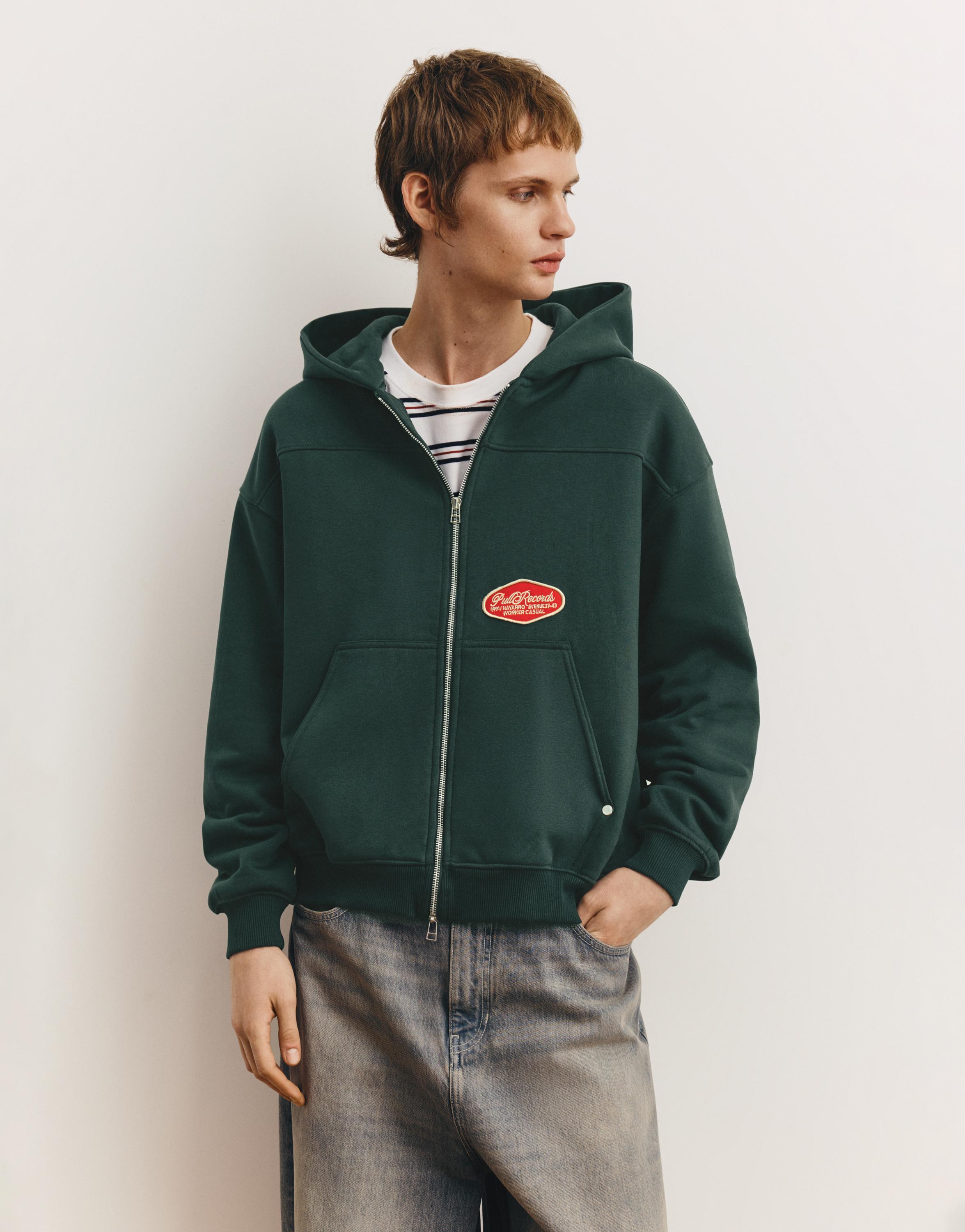 Yamalı fermuarlı kapüşonlu sweatshirt - Görsel 8