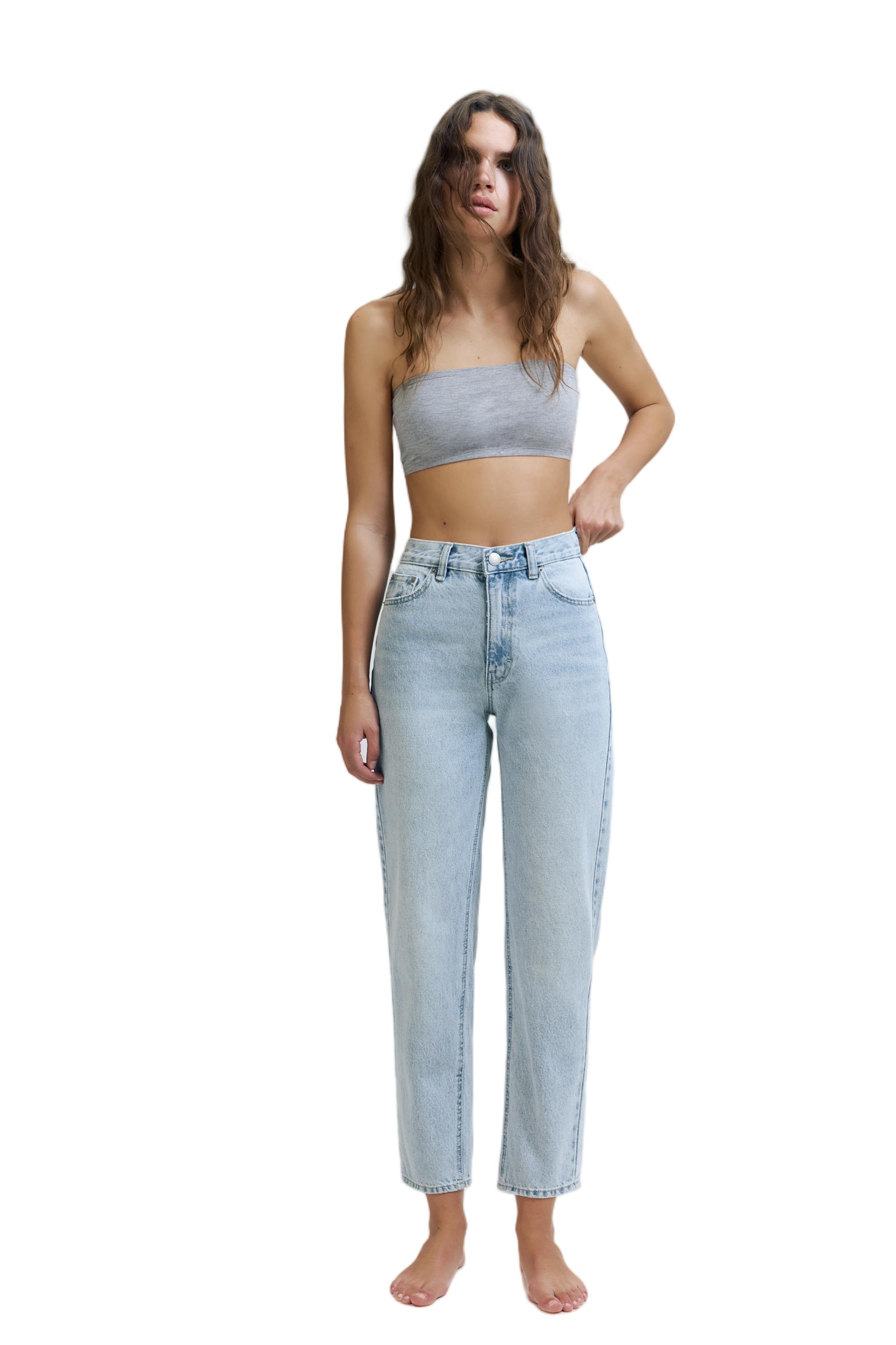 High-waist mom jeans — Pale blue
