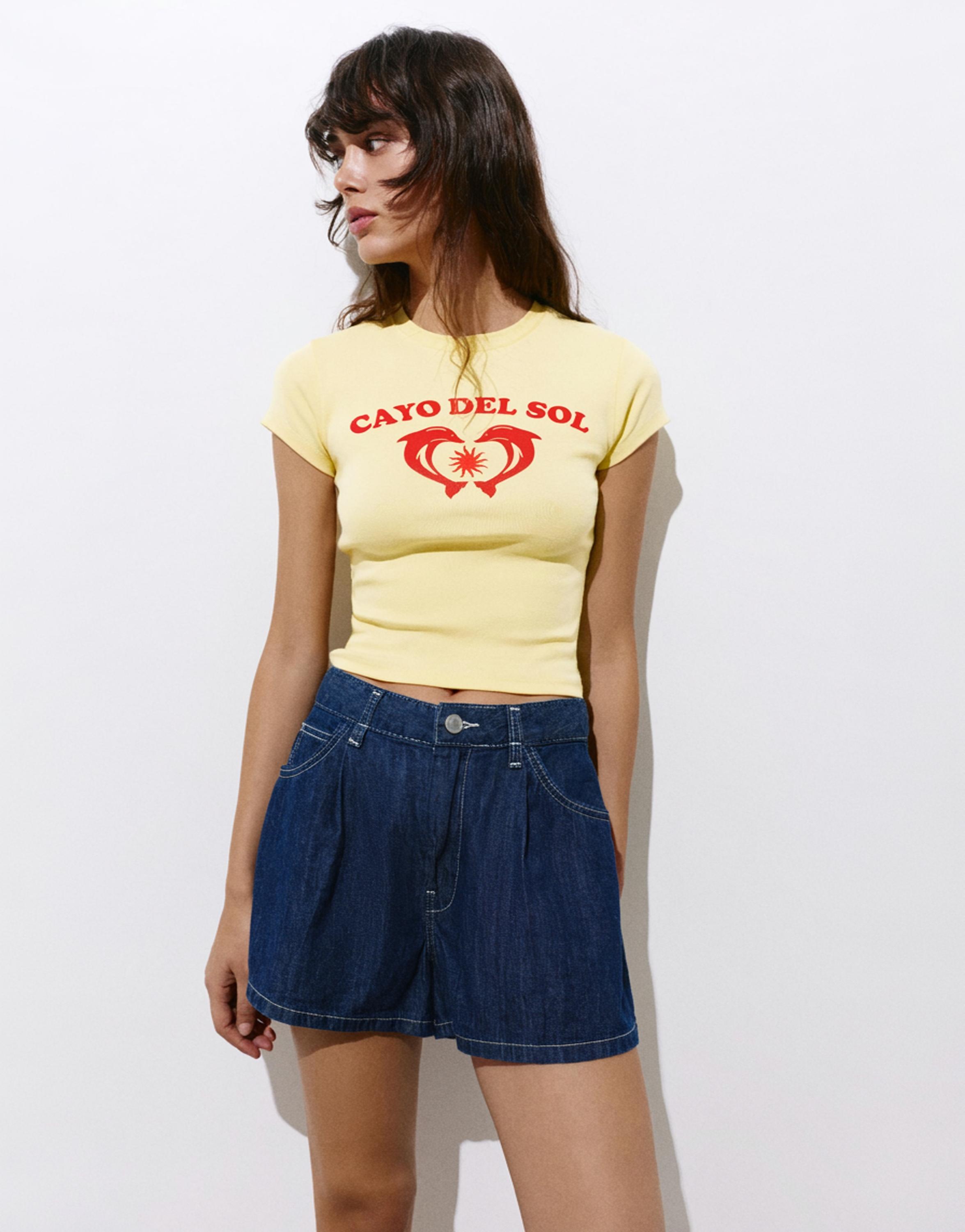 Dolphin T-shirt — Pale yellow