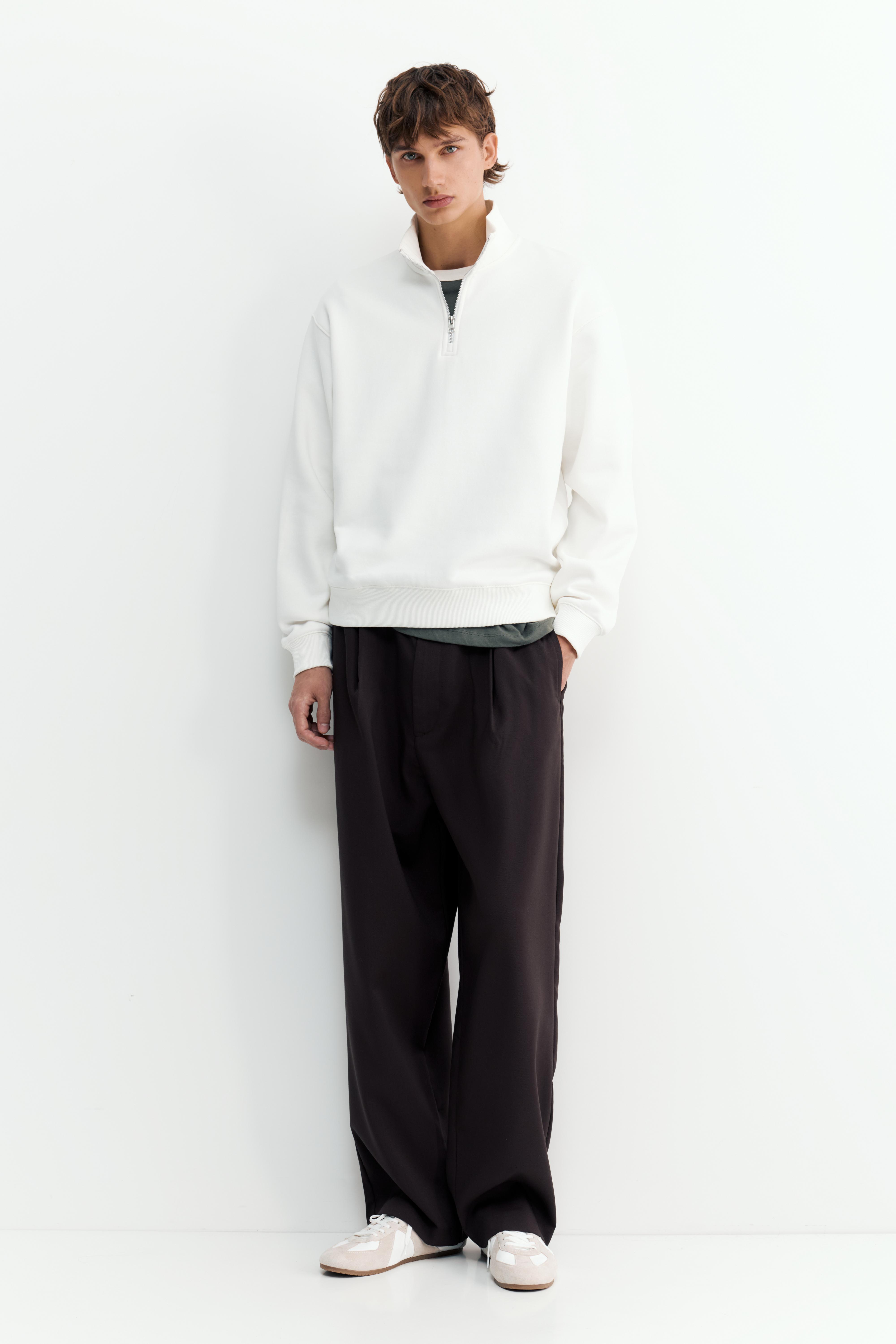 Quarter-zip sweatshirt — Off white