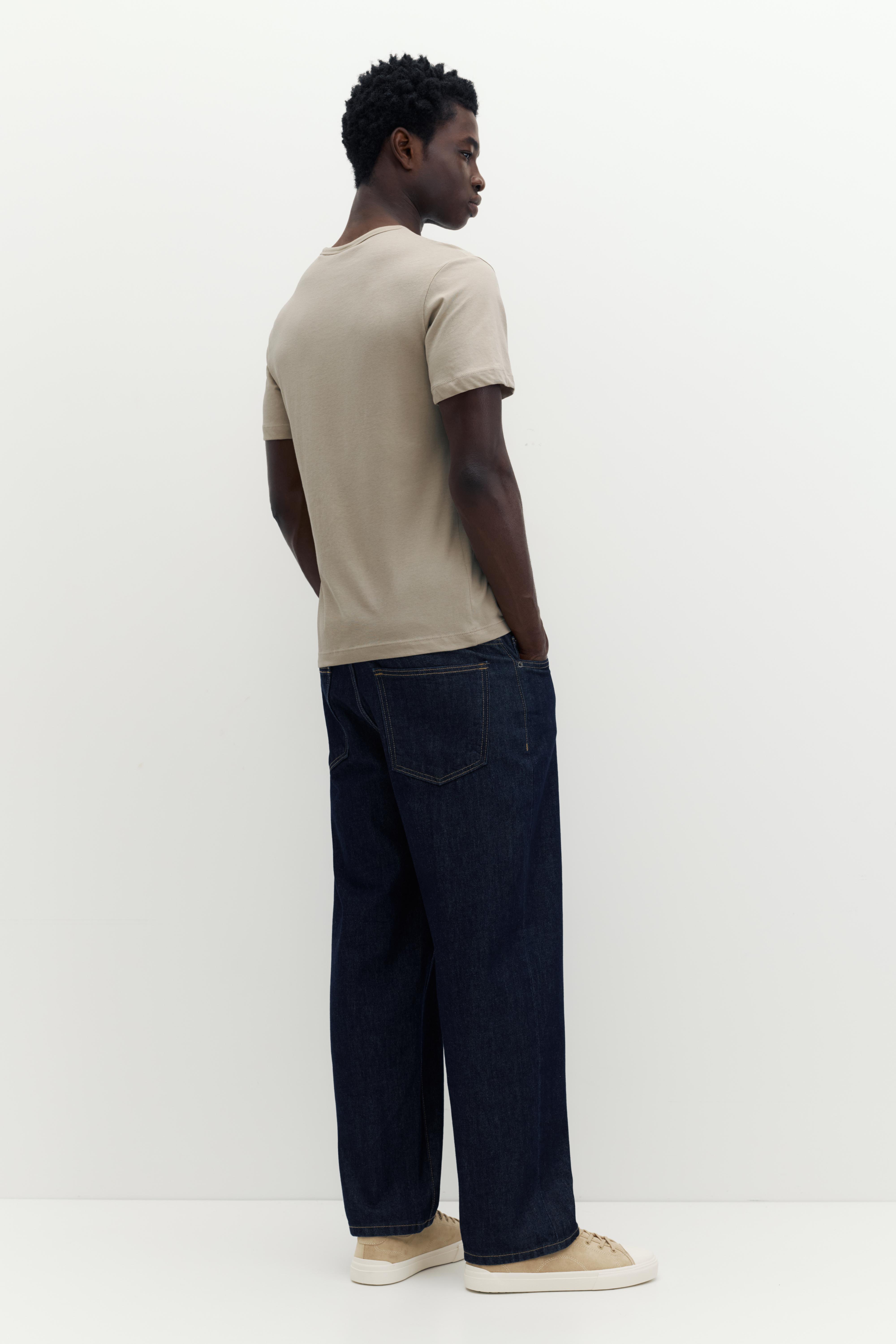 Slim fit basic T-shirt — Sand