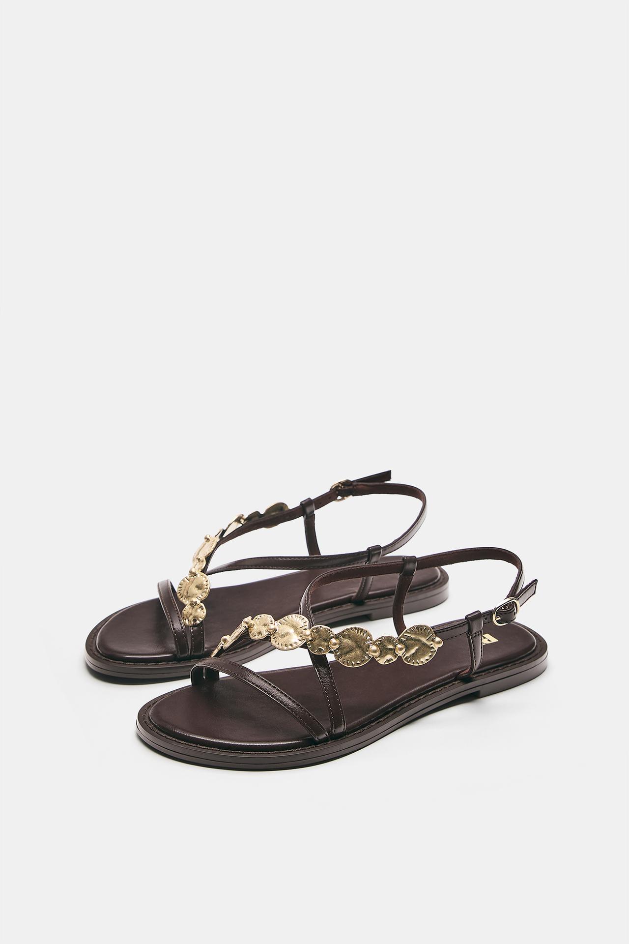 Flat beaded sandals — Brown