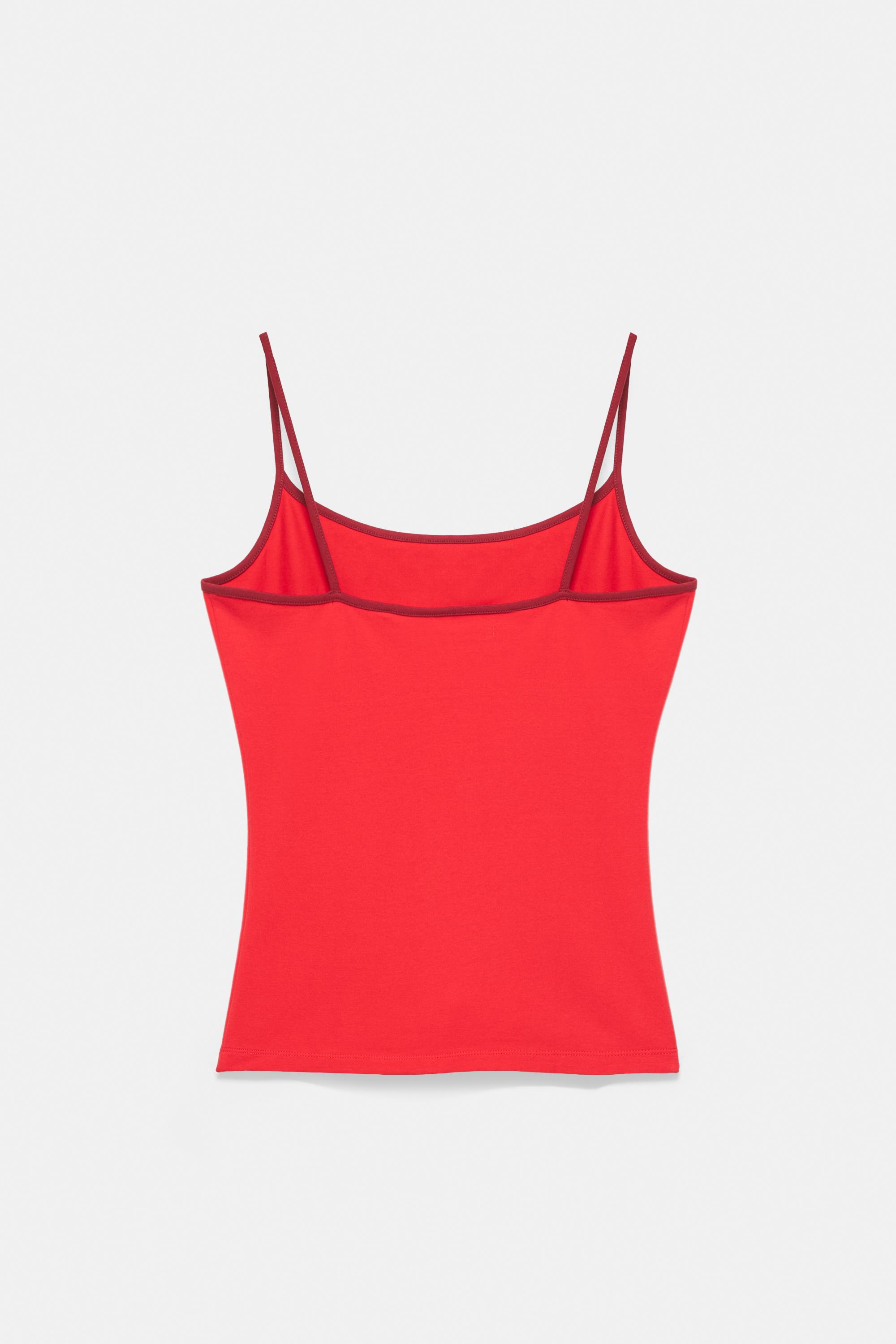 Strappy top with text — Red