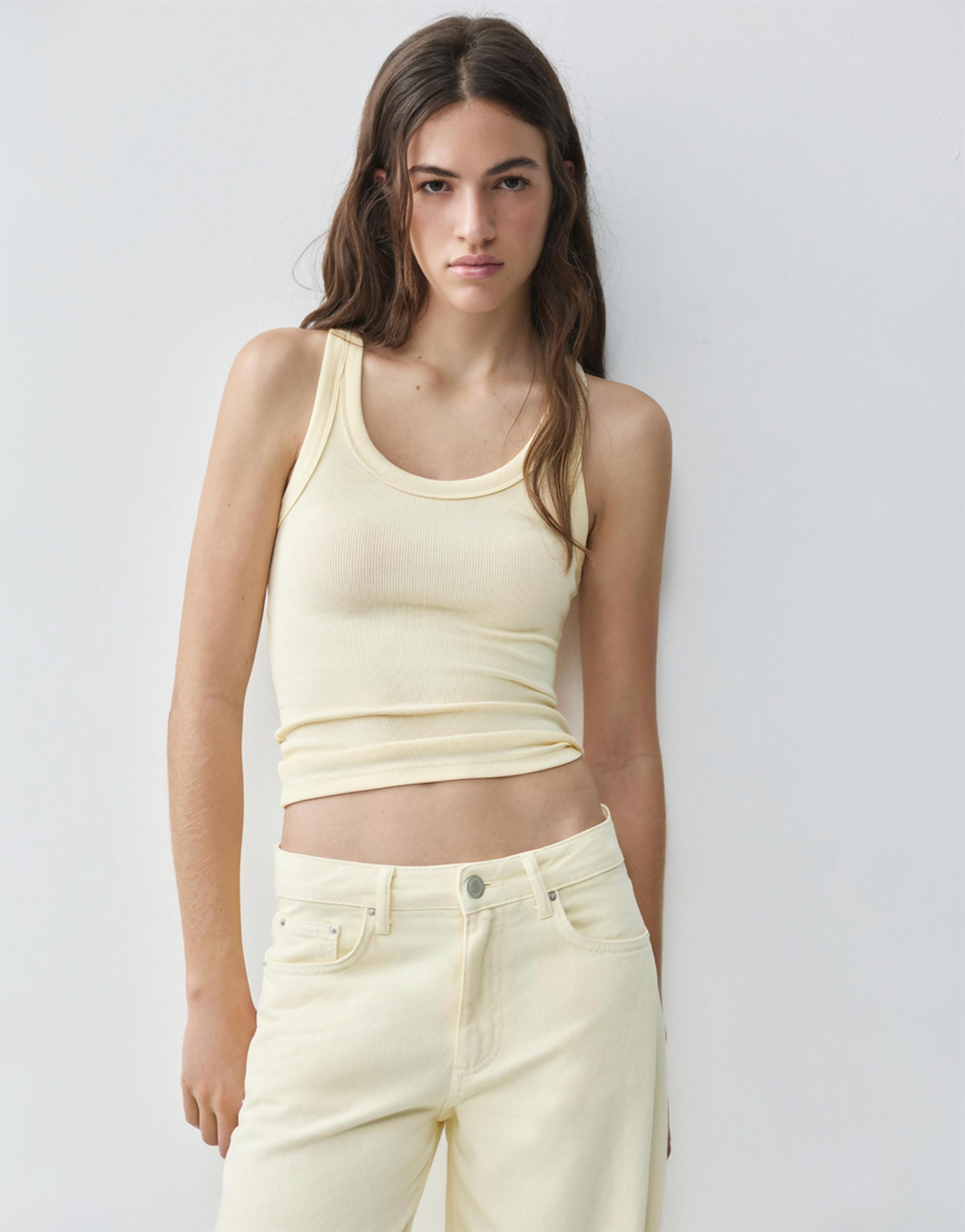 Basic tank top — Pale yellow