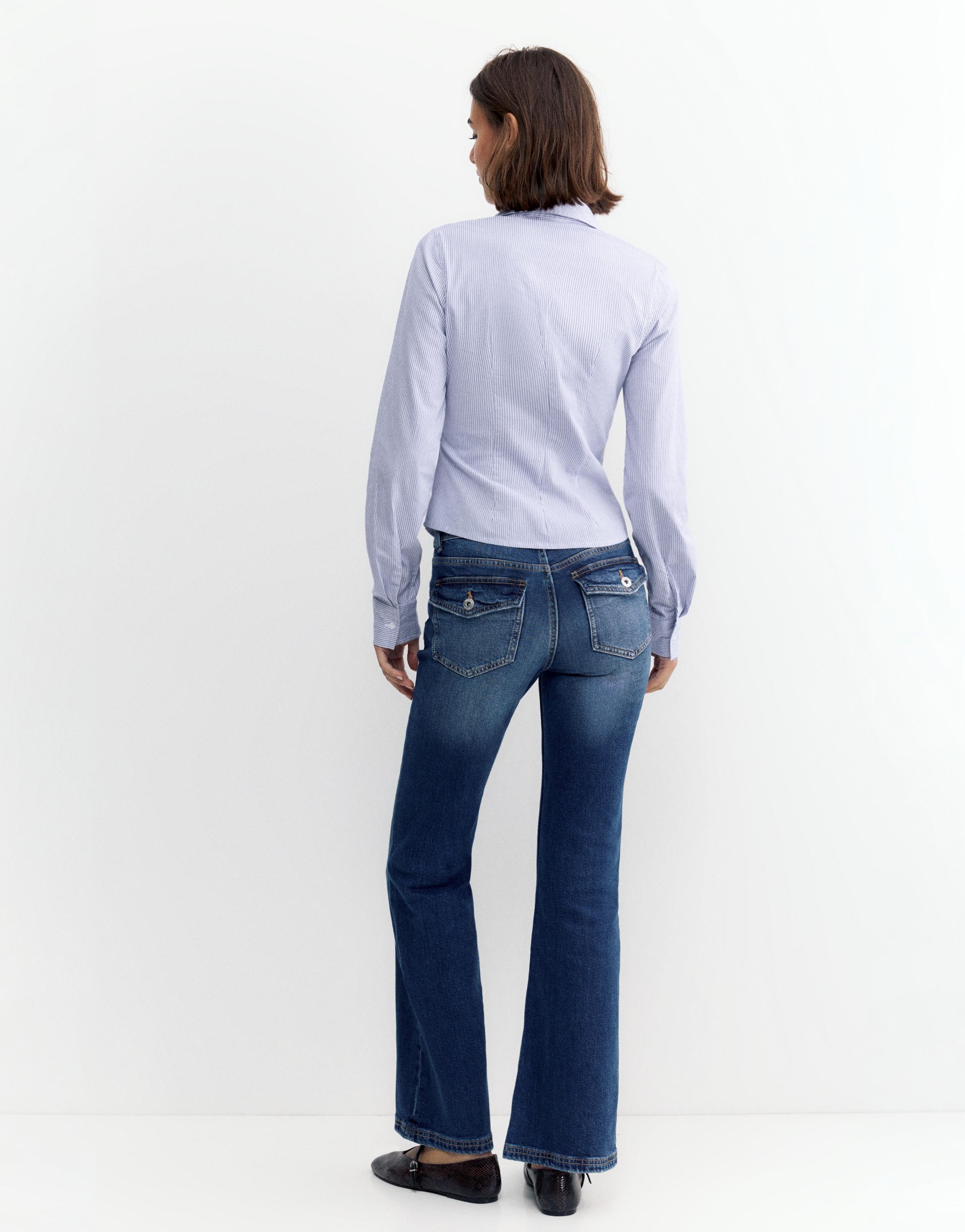 Fitted wide-cuff shirt — Blue/White