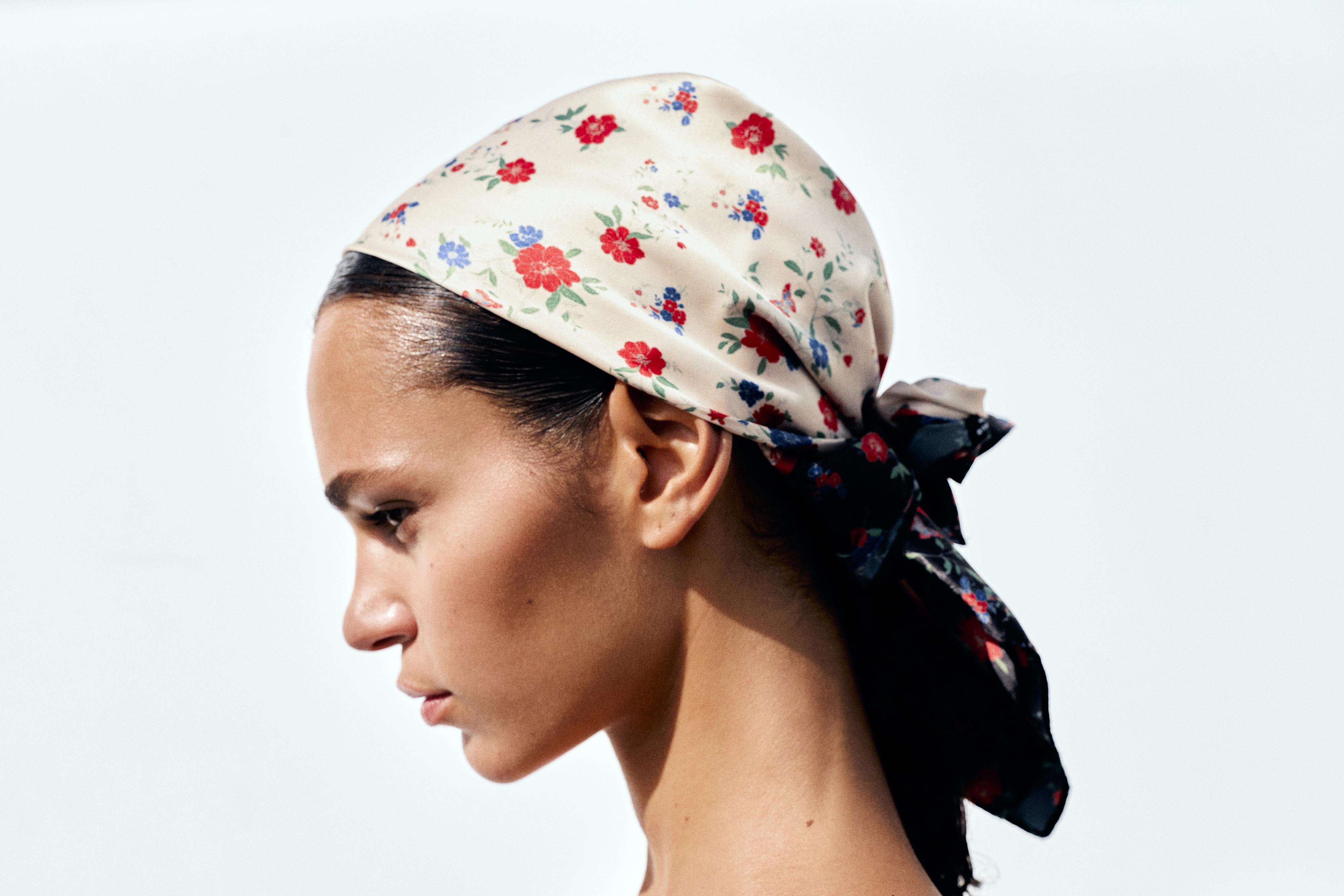 Floral satin scarf — Beige marl