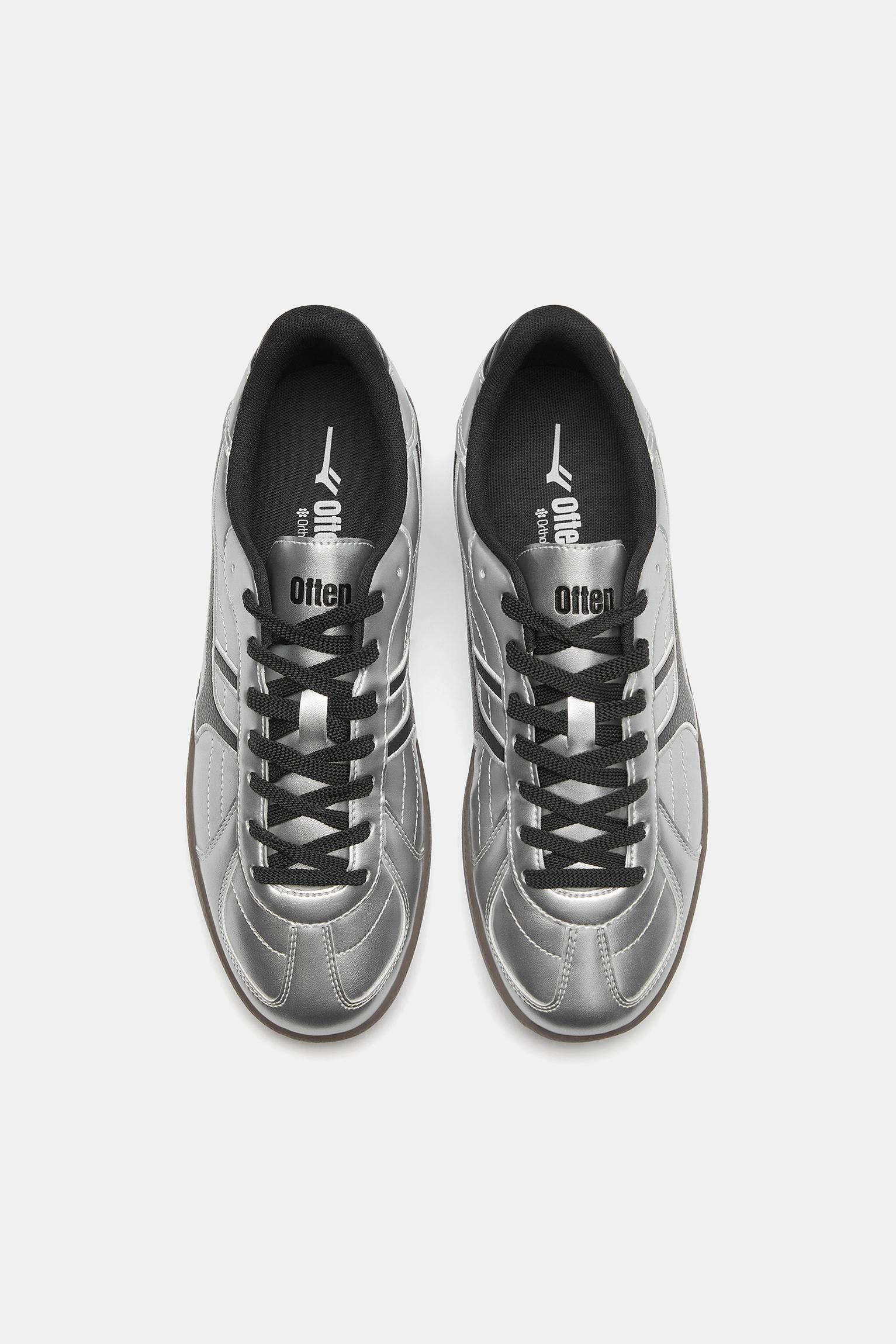 Retro metallic trainers — Silver