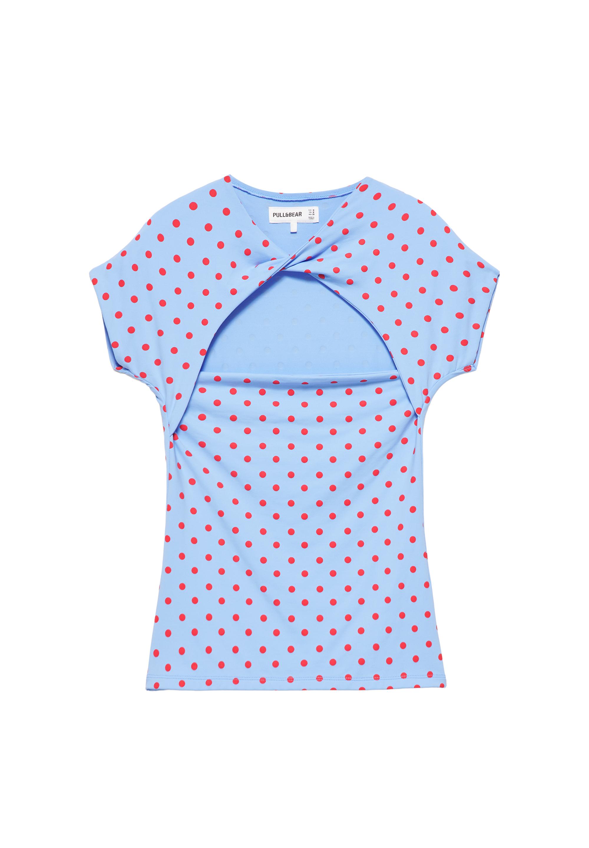 Cut-out T-shirt